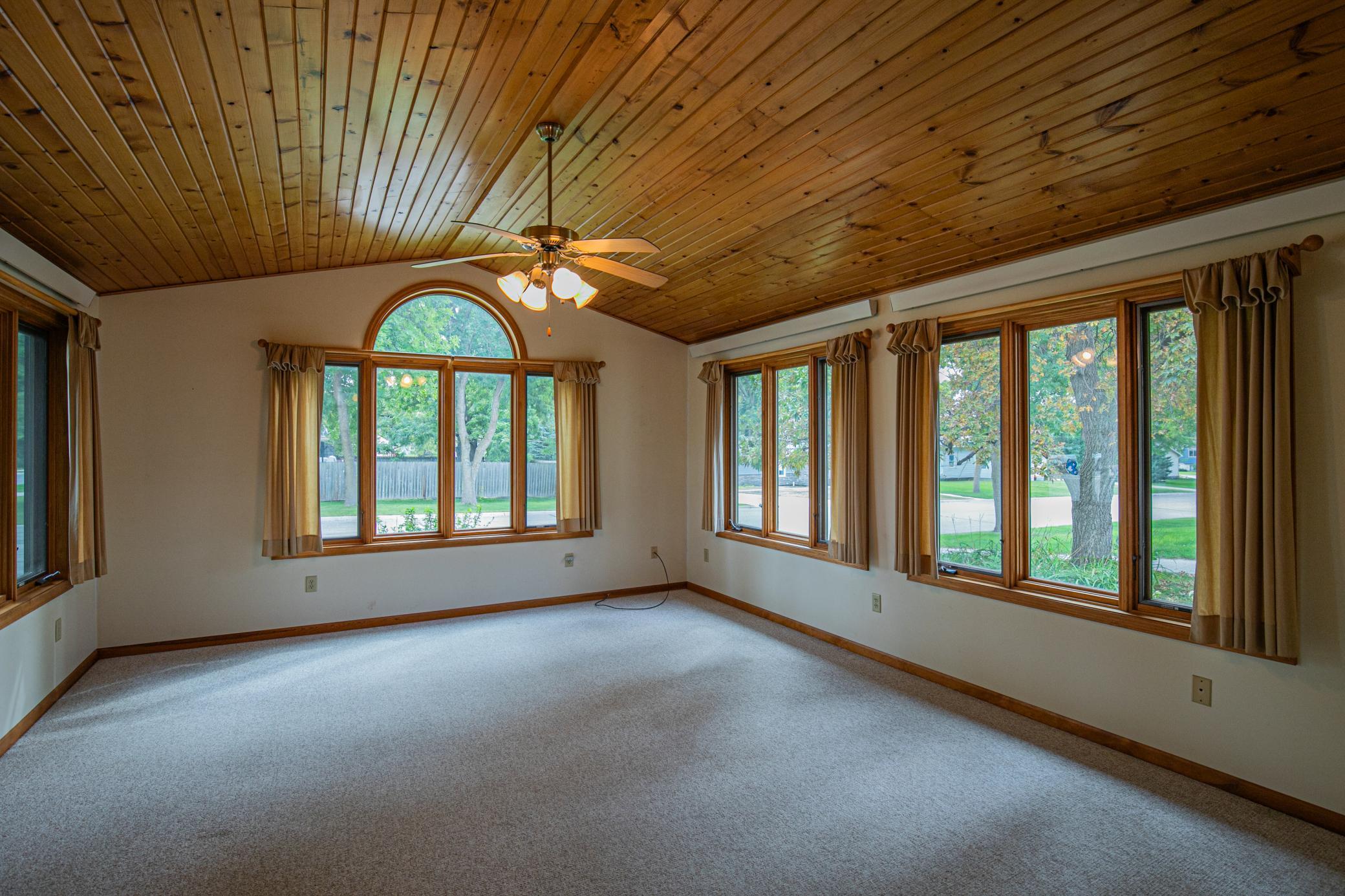 301 E Depue Avenue Property Photo 11