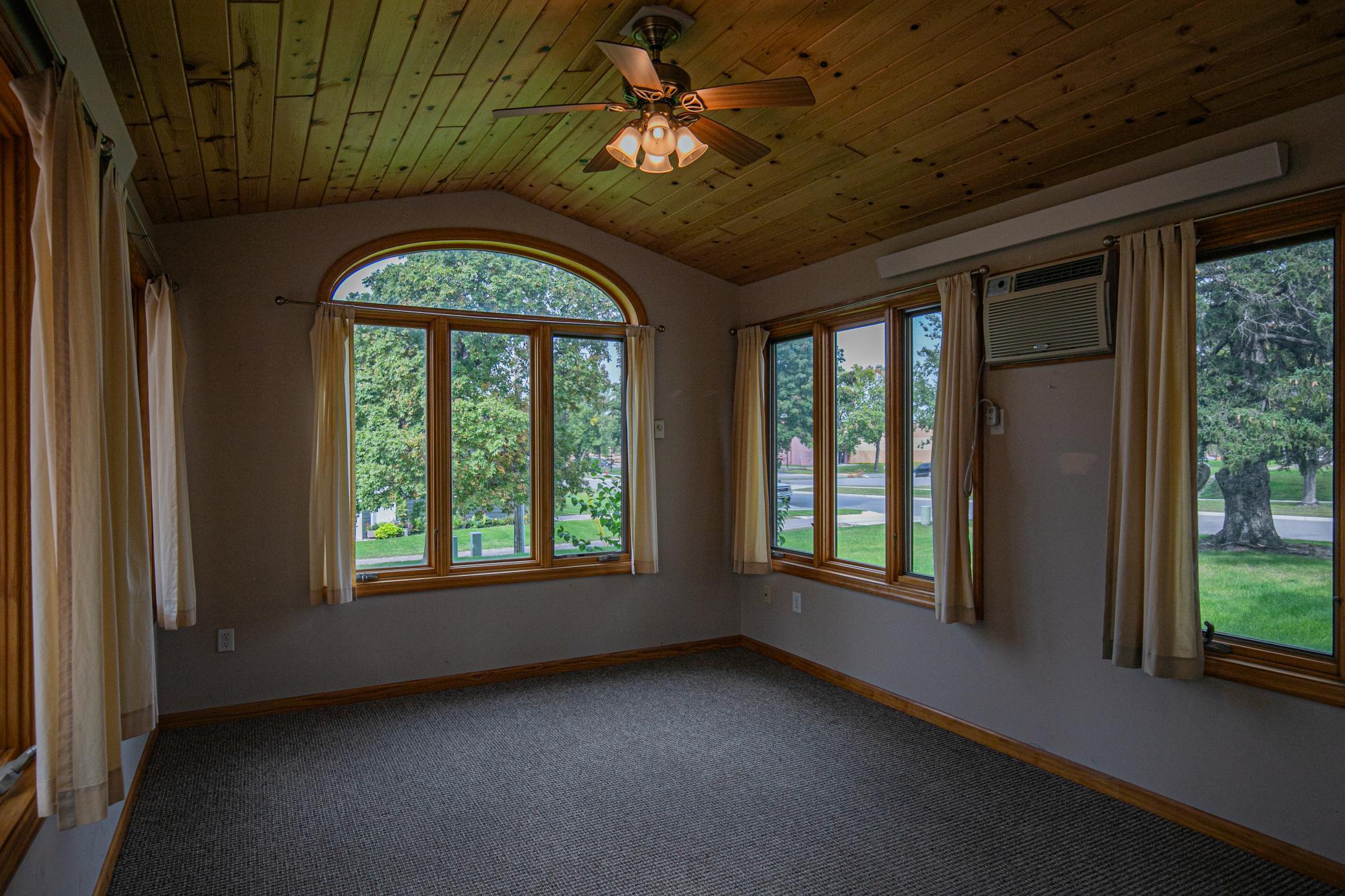 301 E Depue Avenue Property Photo 17