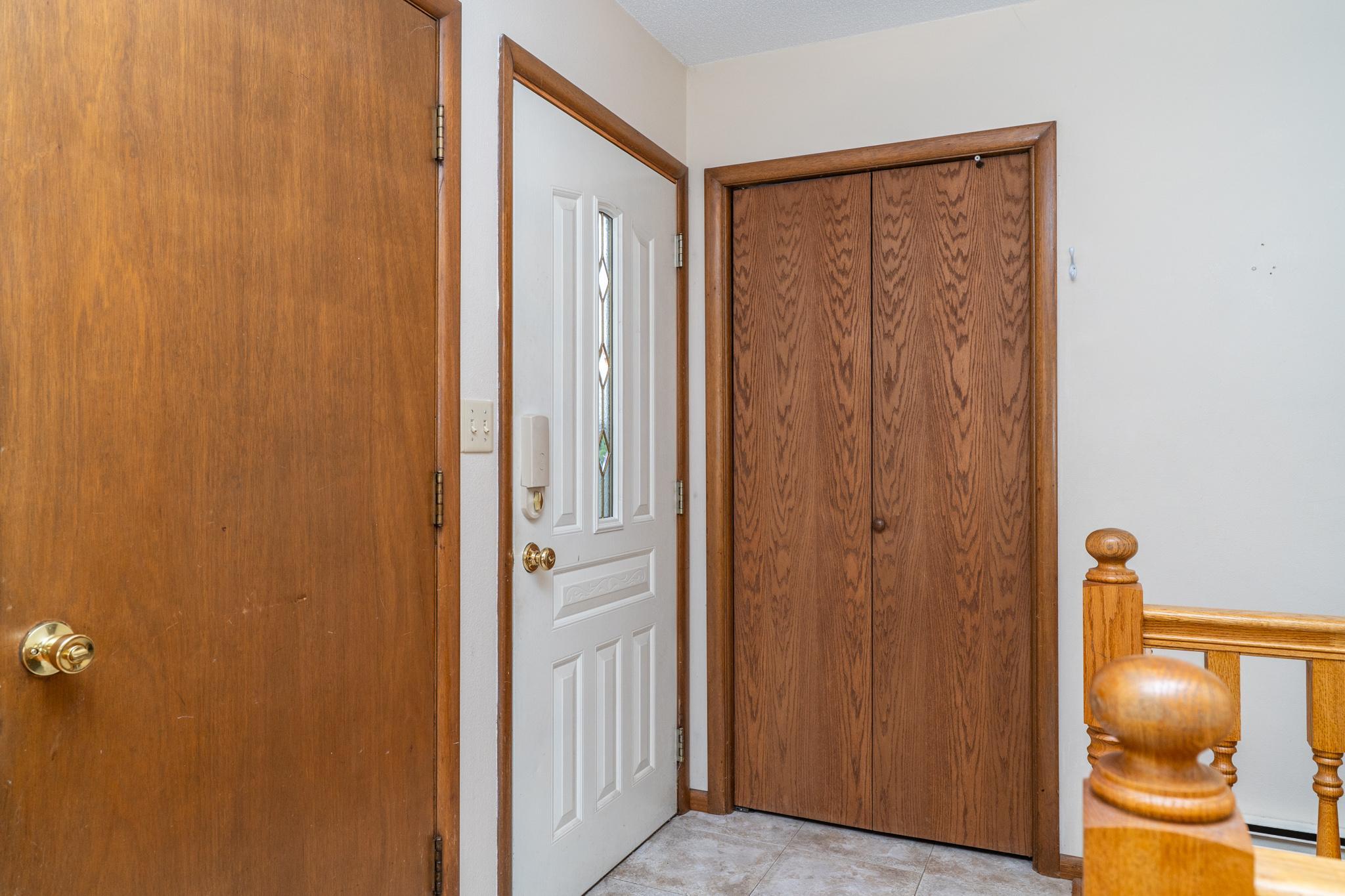 1618 Hoven Lane Property Photo 2