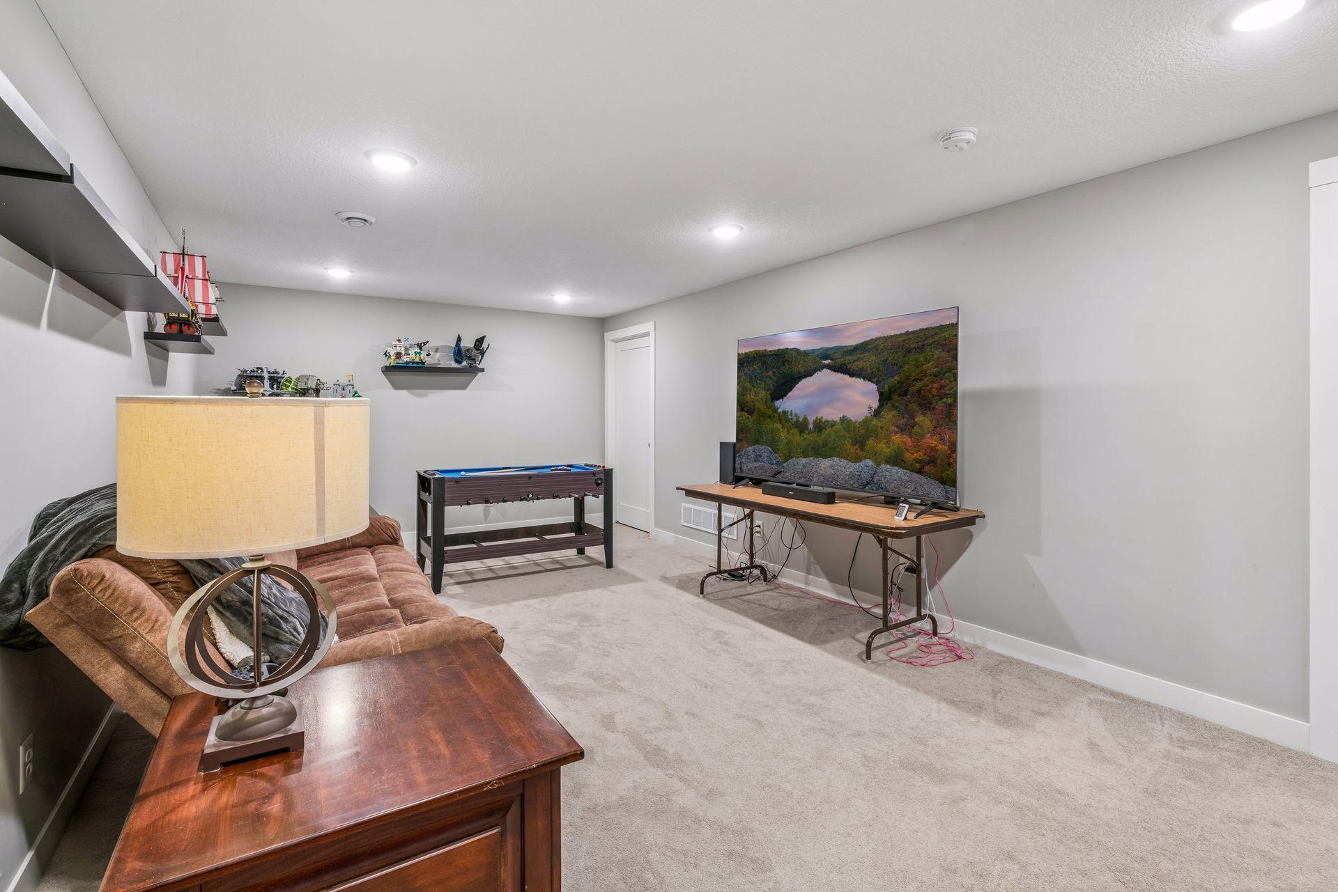 663 Alaska Place Property Photo 34