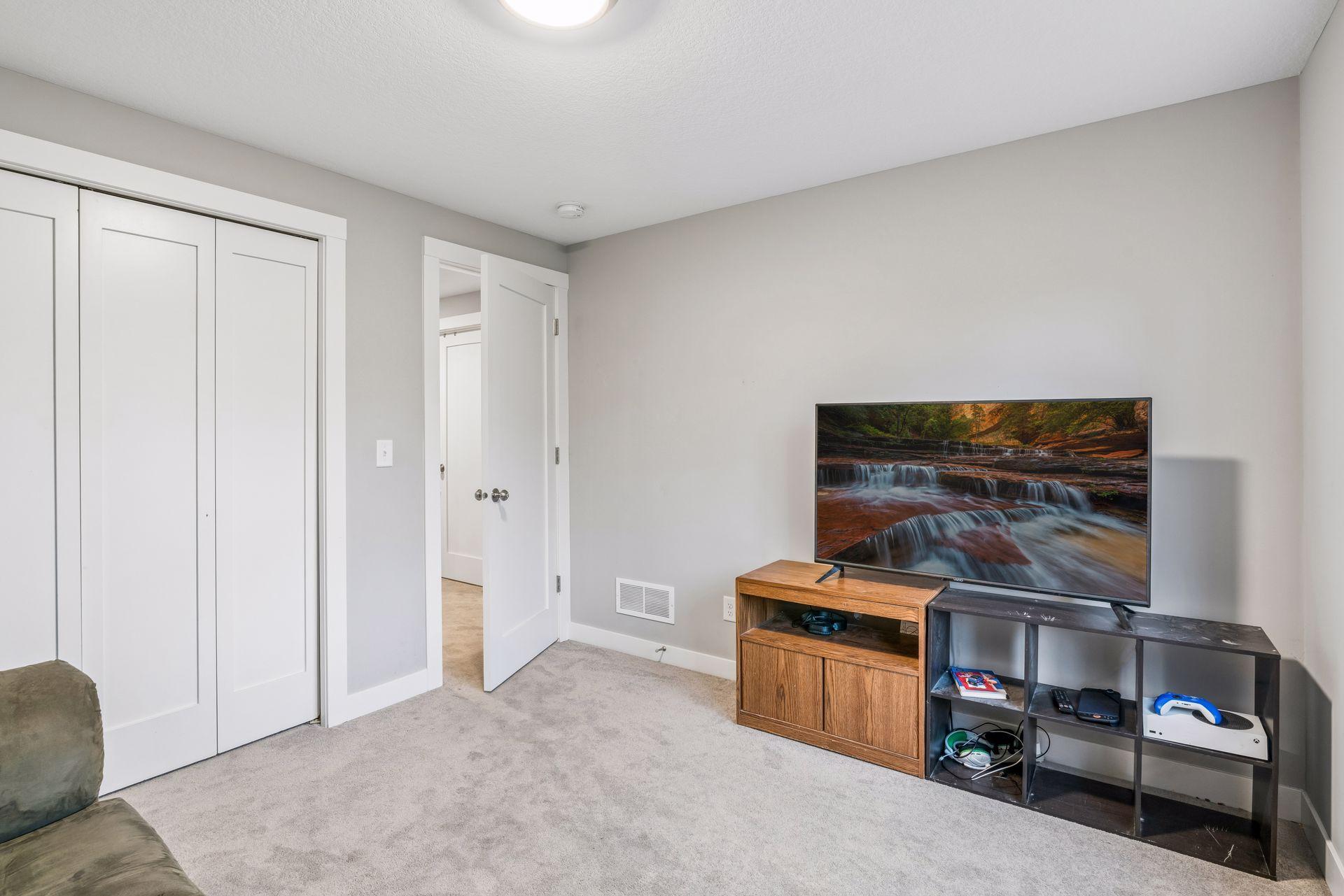 663 Alaska Place Property Photo 37