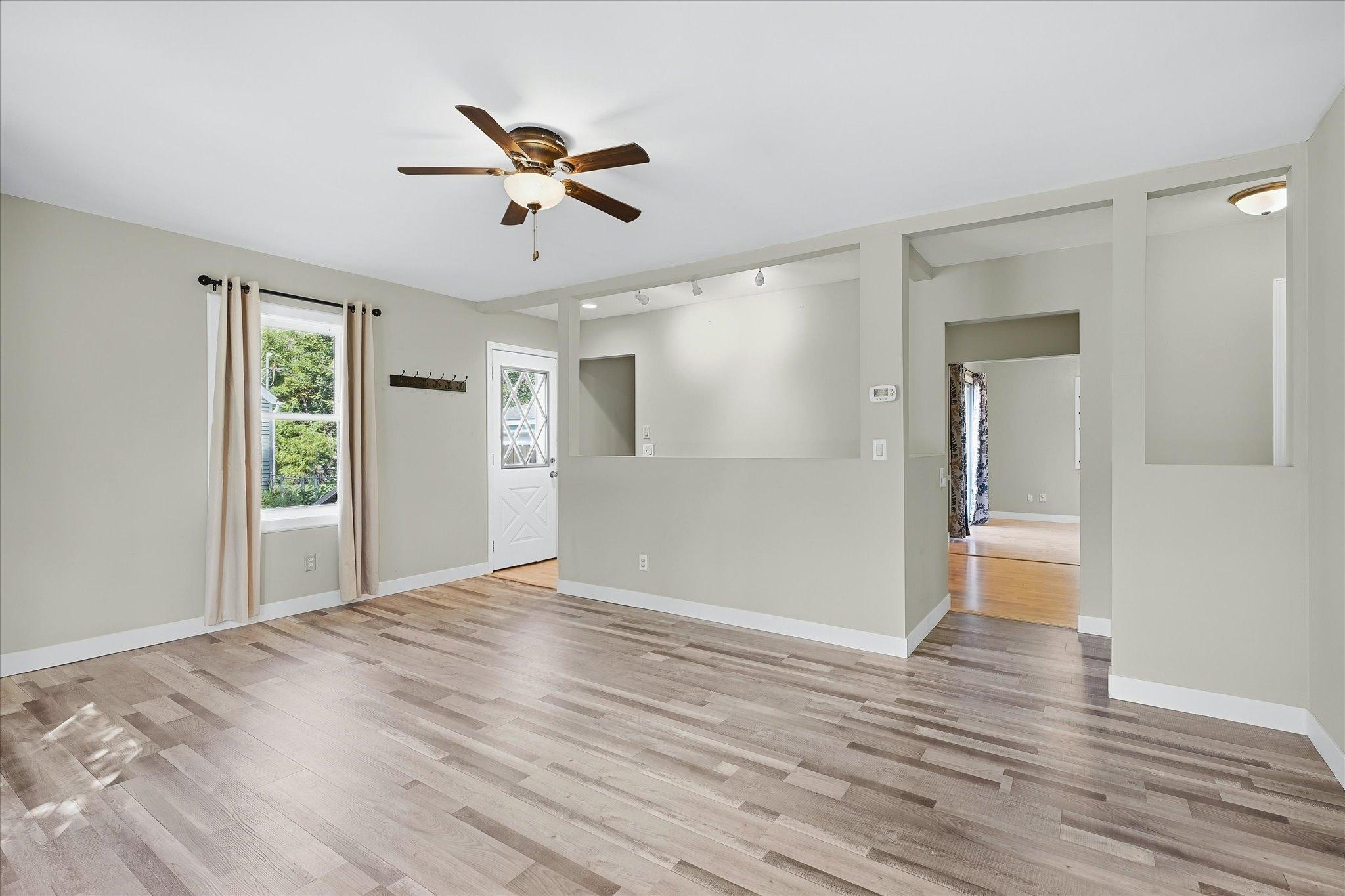 4716 Edgewood Avenue N Property Photo 2
