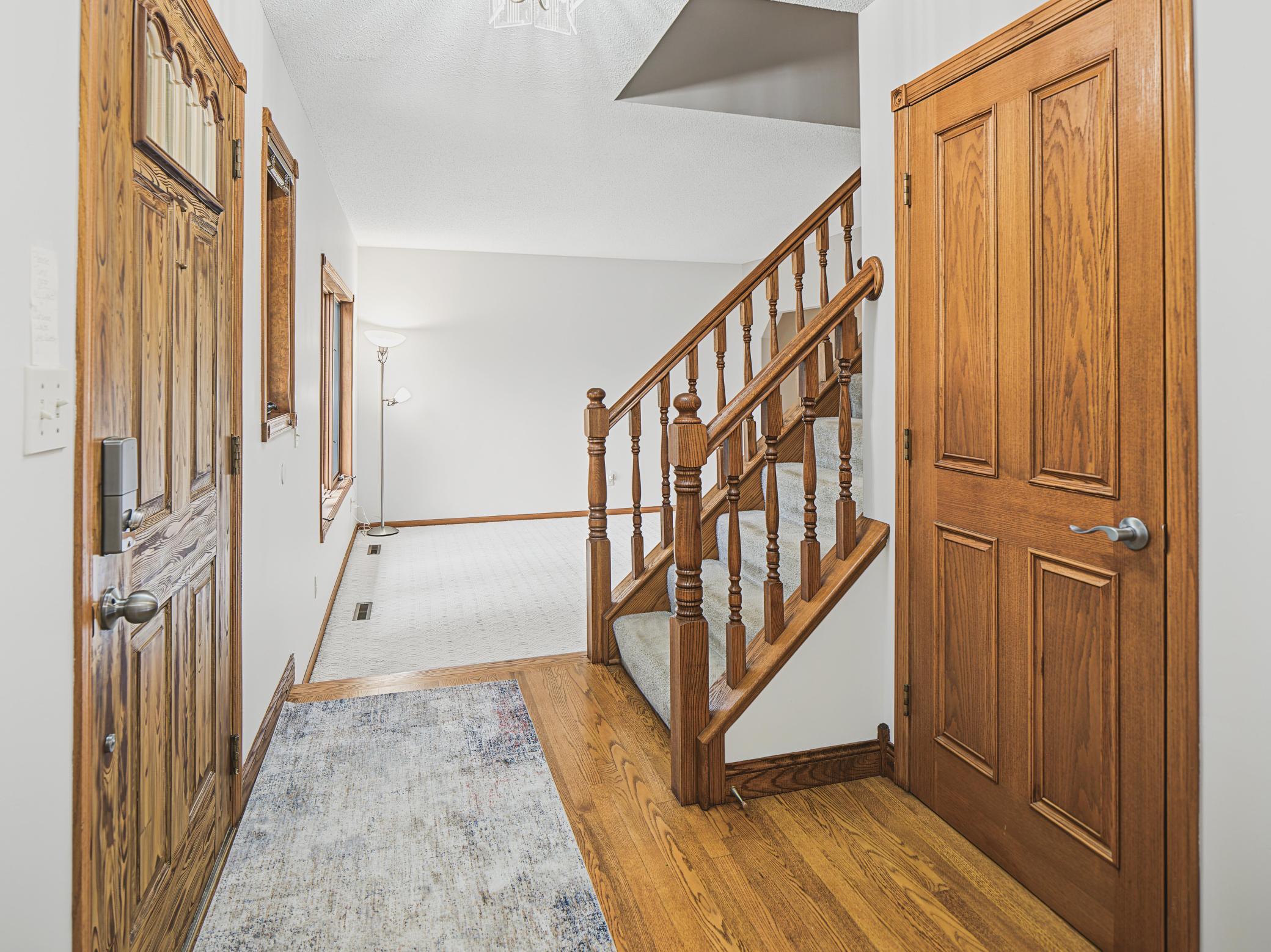 2112 Parkwood Hills Drive Ne Property Photo 10