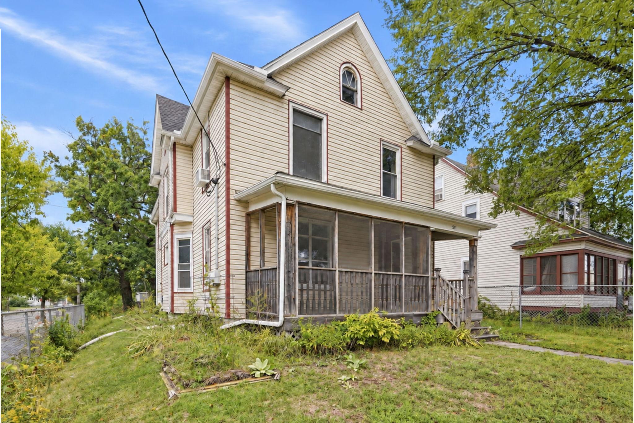 501 Newton Avenue N