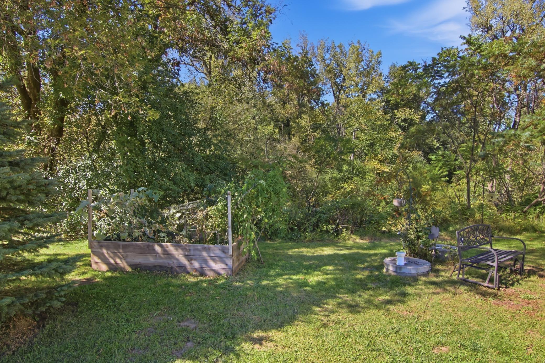 E4163 530th Avenue Property Photo 40