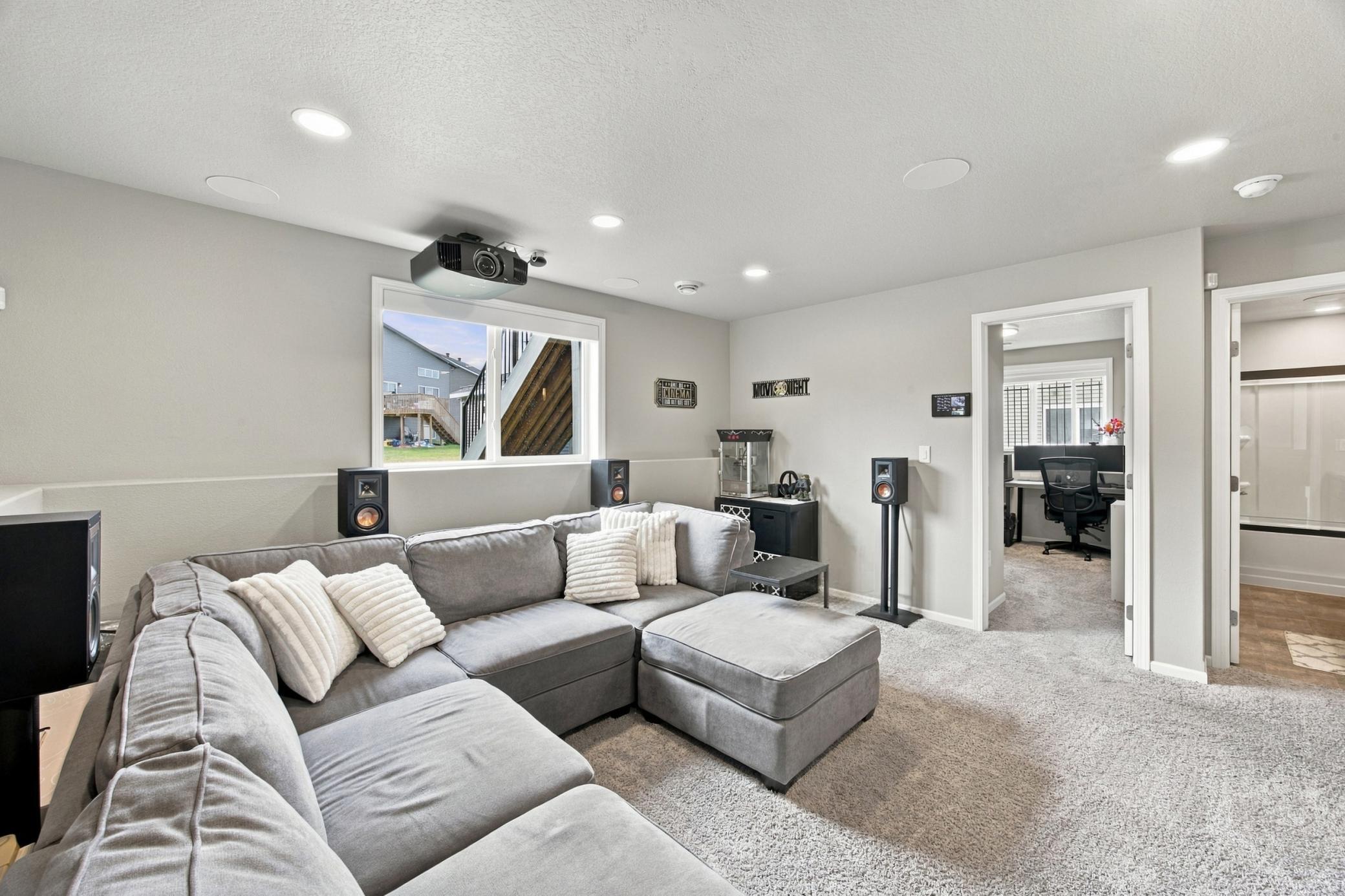 781 Albert Drive W Property Photo 28