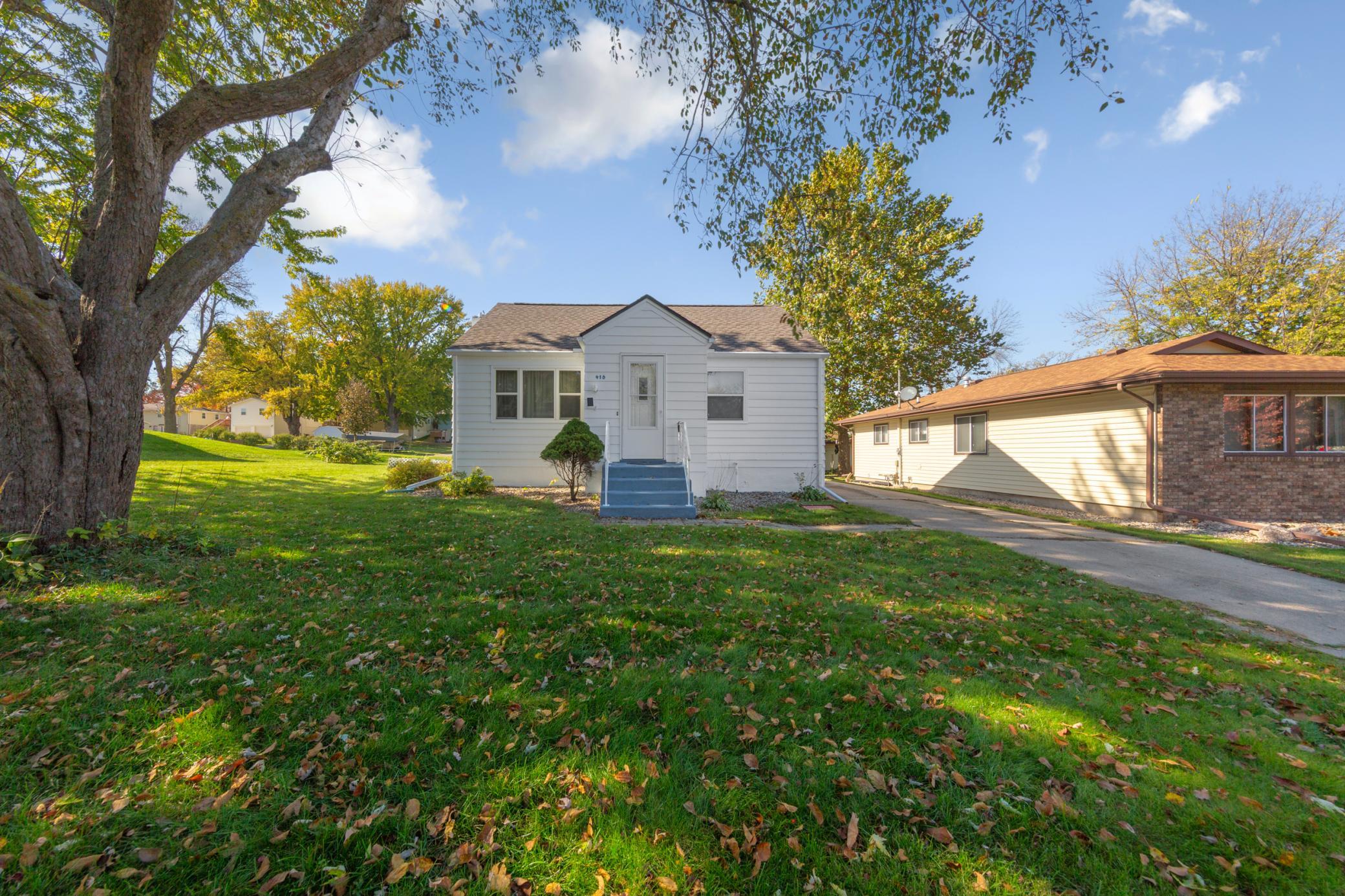 416 10th Street Se Property Photo 1