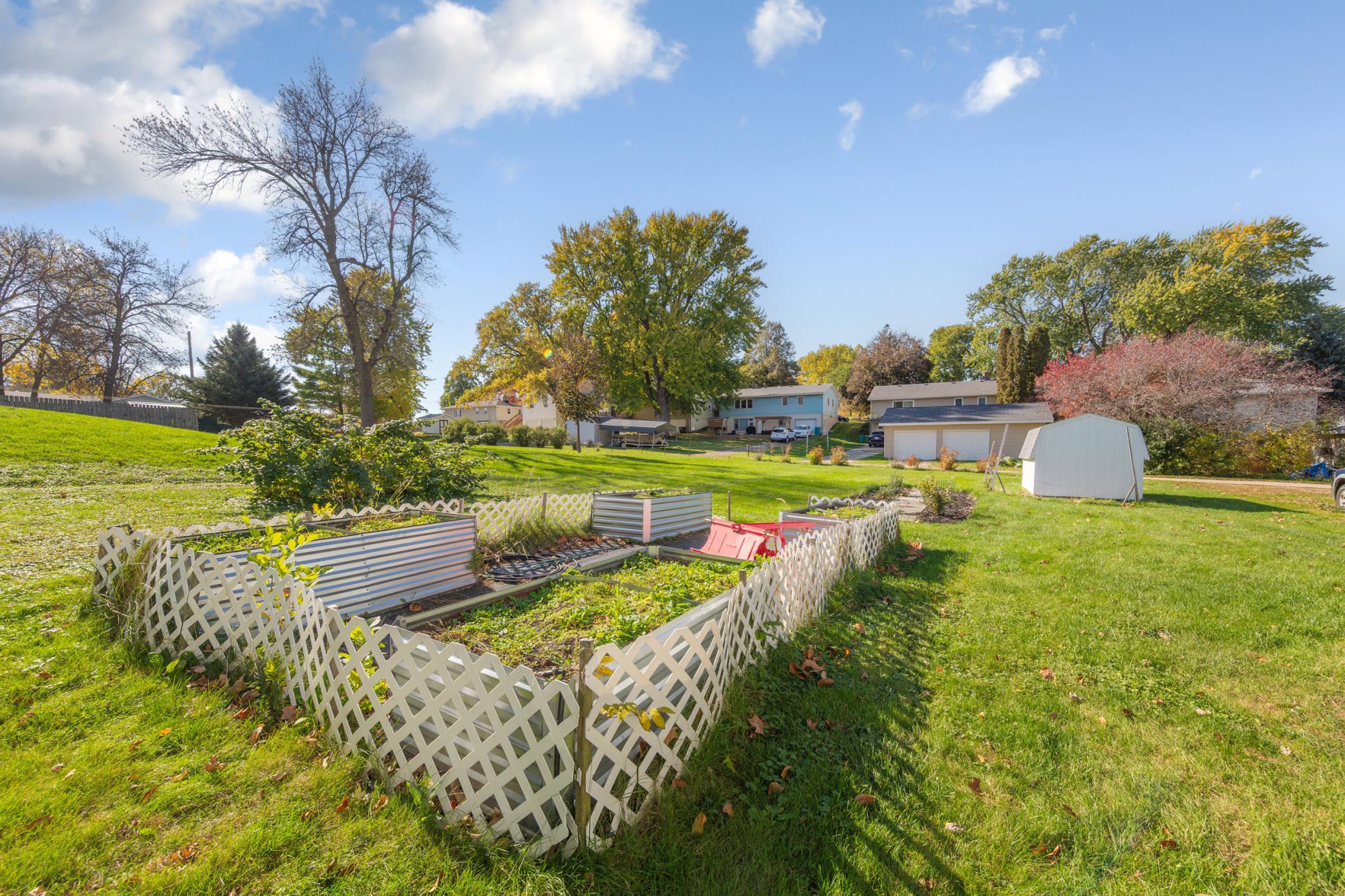 416 10th Street Se Property Photo 9