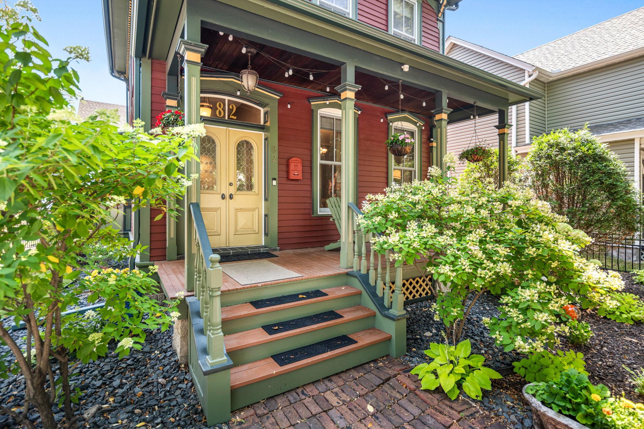82 Leech Street Property Photo 2