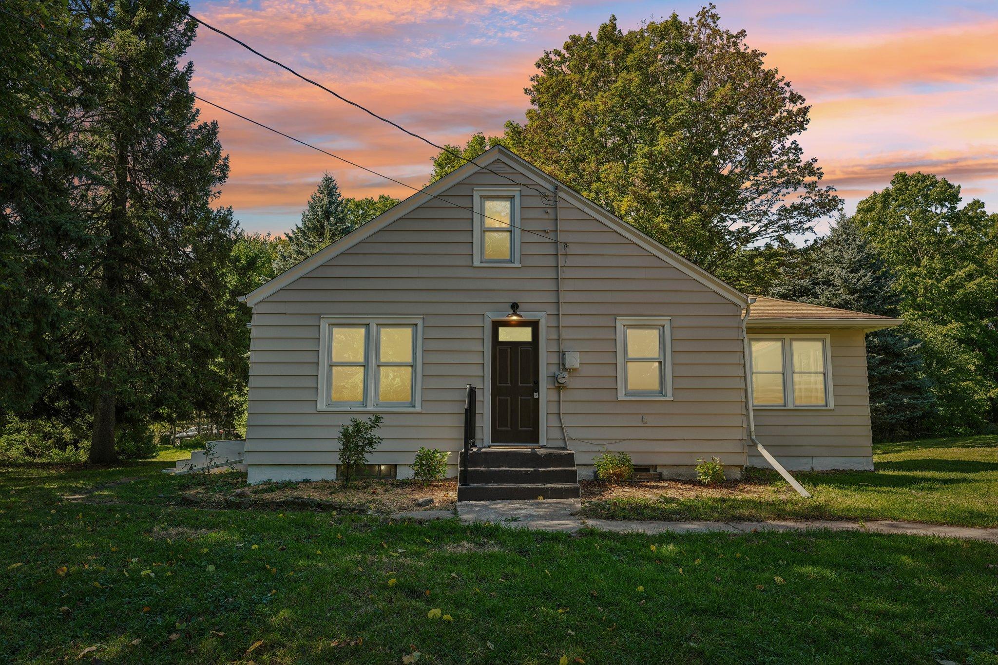 625 Bear Avenue N Property Photo 1