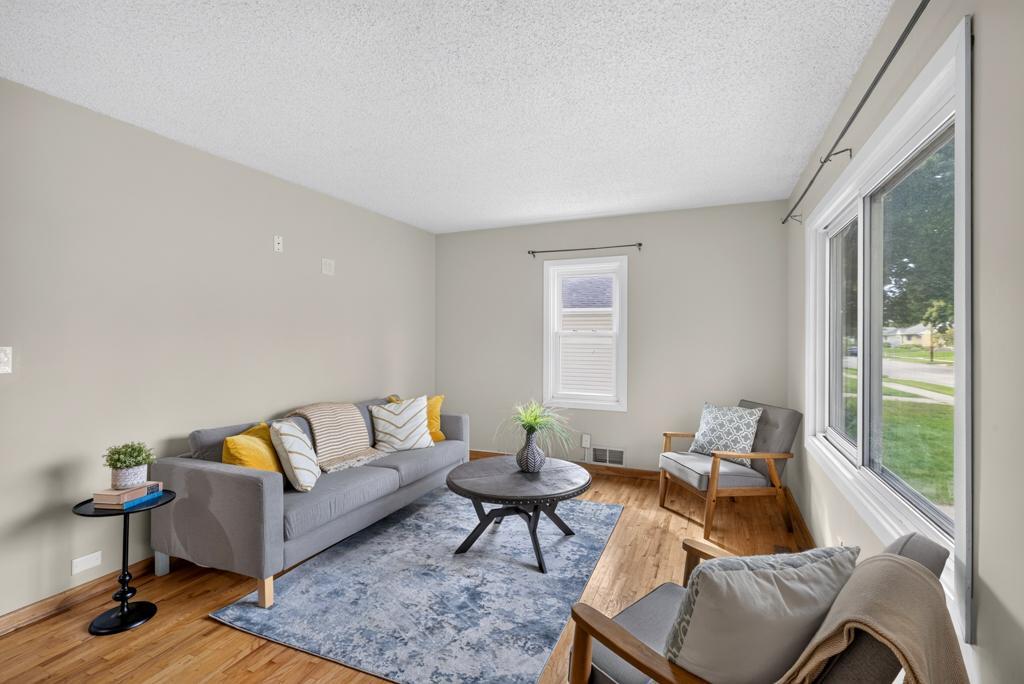 1438 15th Avenue Nw Property Photo 6