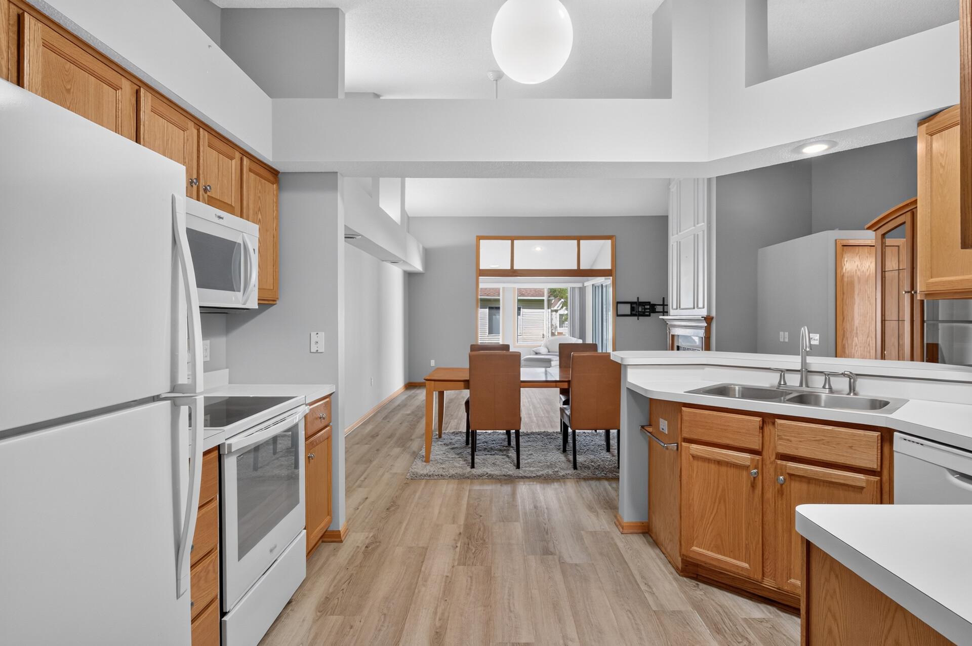 9254 Prairieview Trail N Property Photo 15