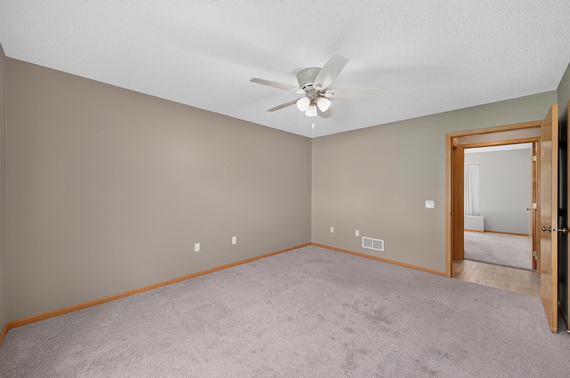 9254 Prairieview Trail N Property Photo 32