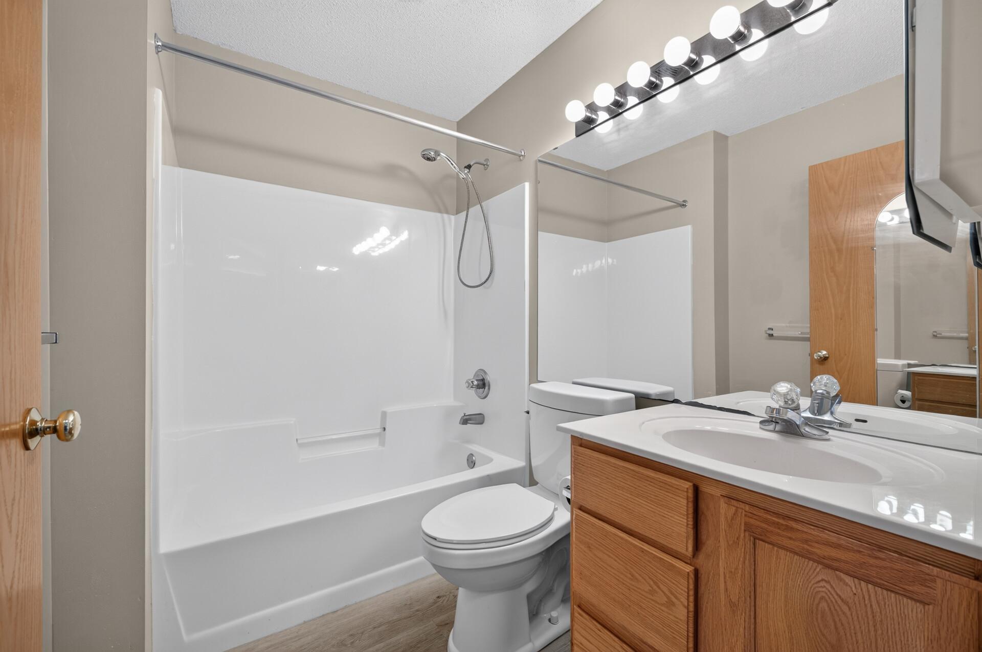 9254 Prairieview Trail N Property Photo 33