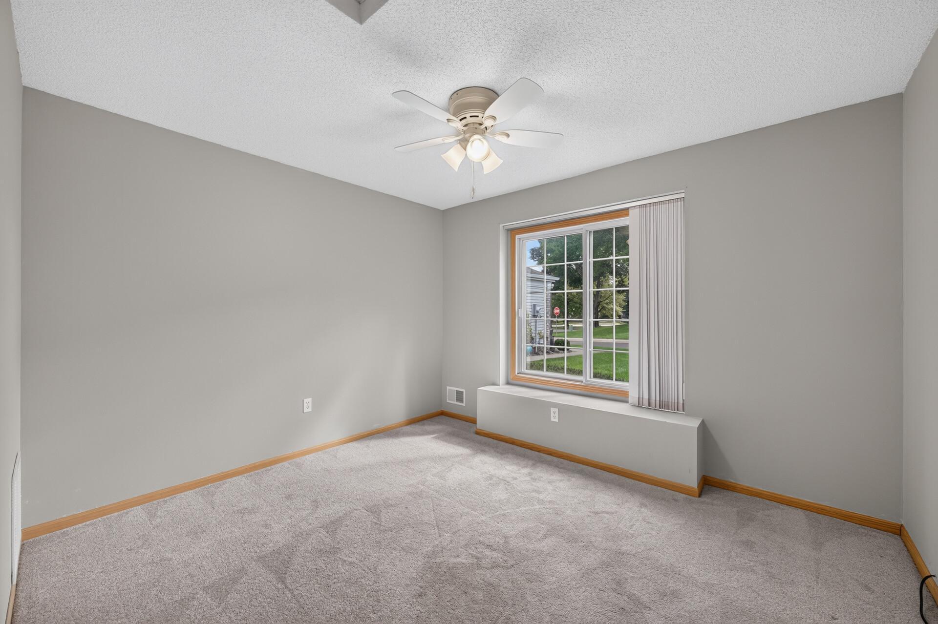 9254 Prairieview Trail N Property Photo 35