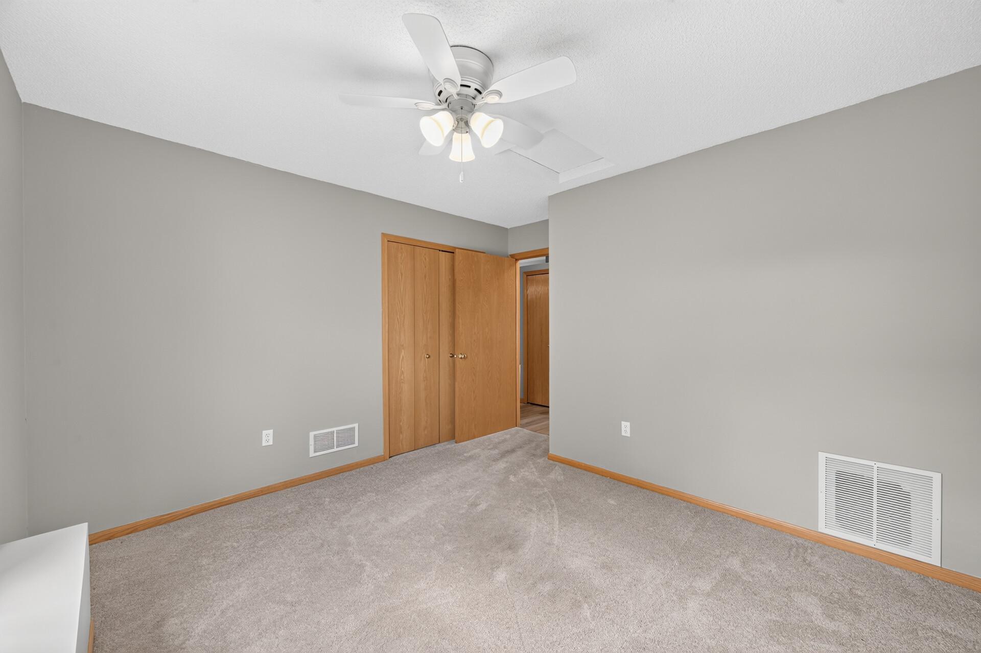 9254 Prairieview Trail N Property Photo 37