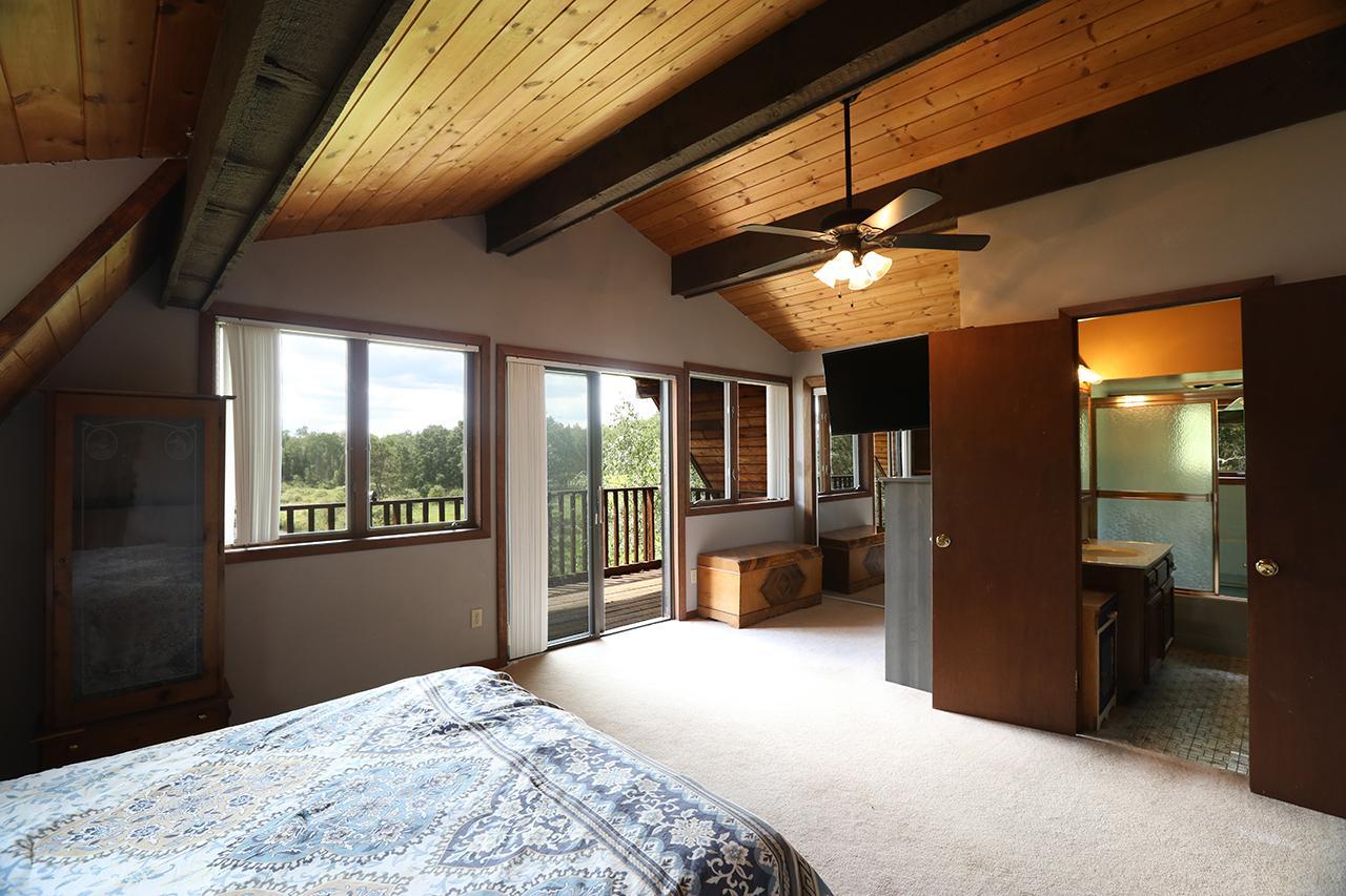 9289 Heino Road Property Photo 11
