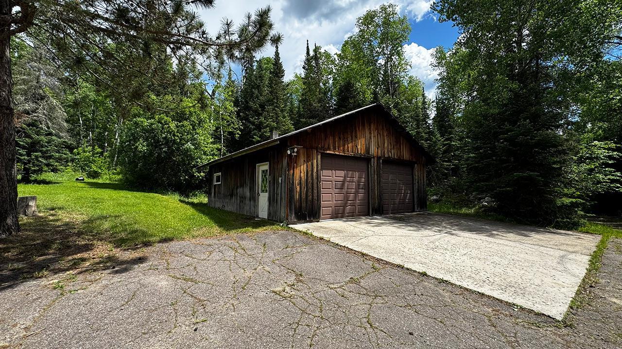 9289 Heino Road Property Photo 30