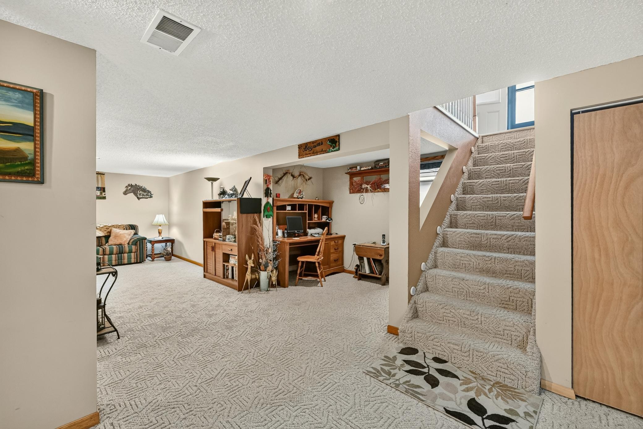 2528 11th Avenue Nw Property Photo 23