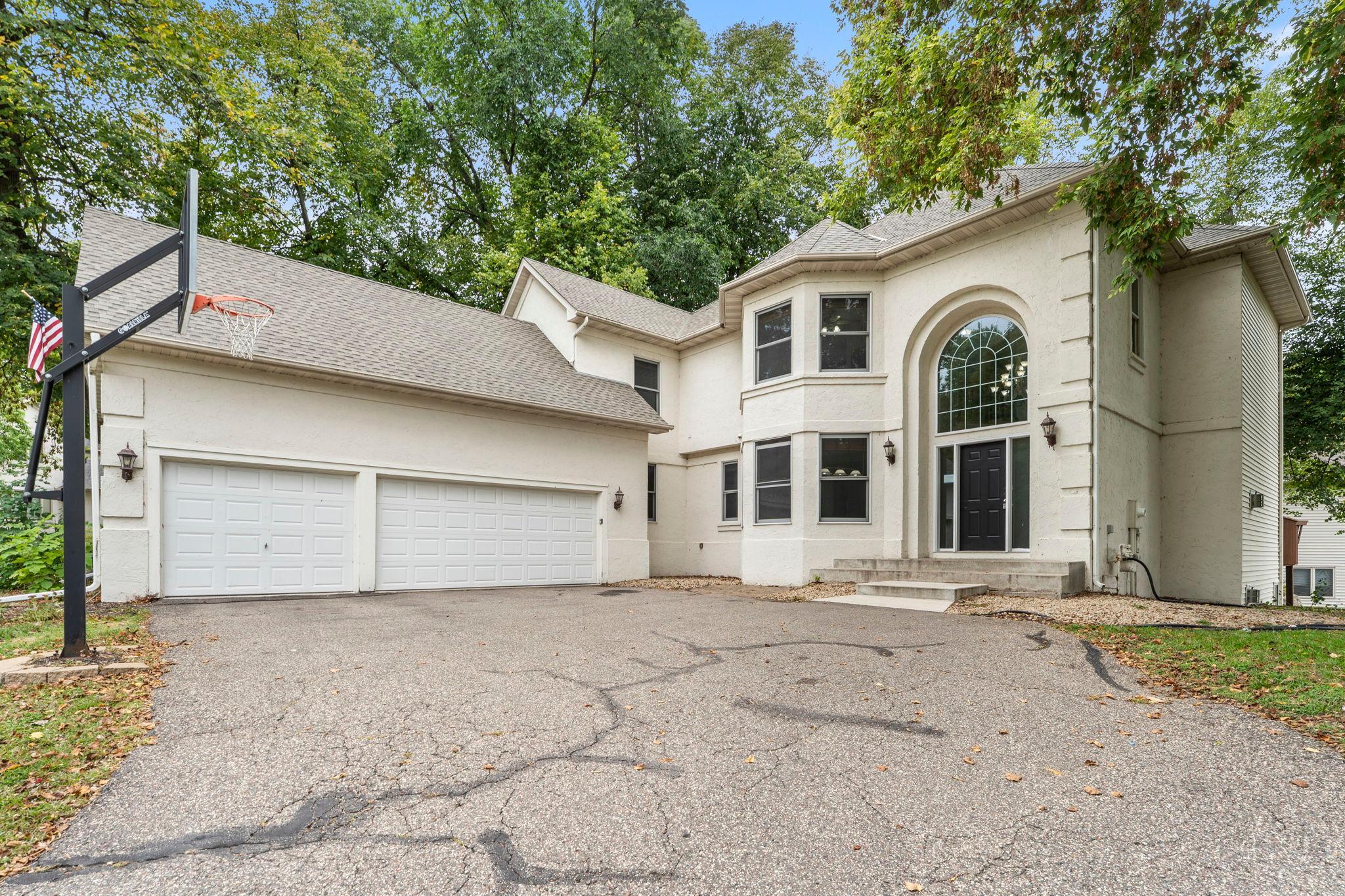 8915 Umbria Place N Property Photo