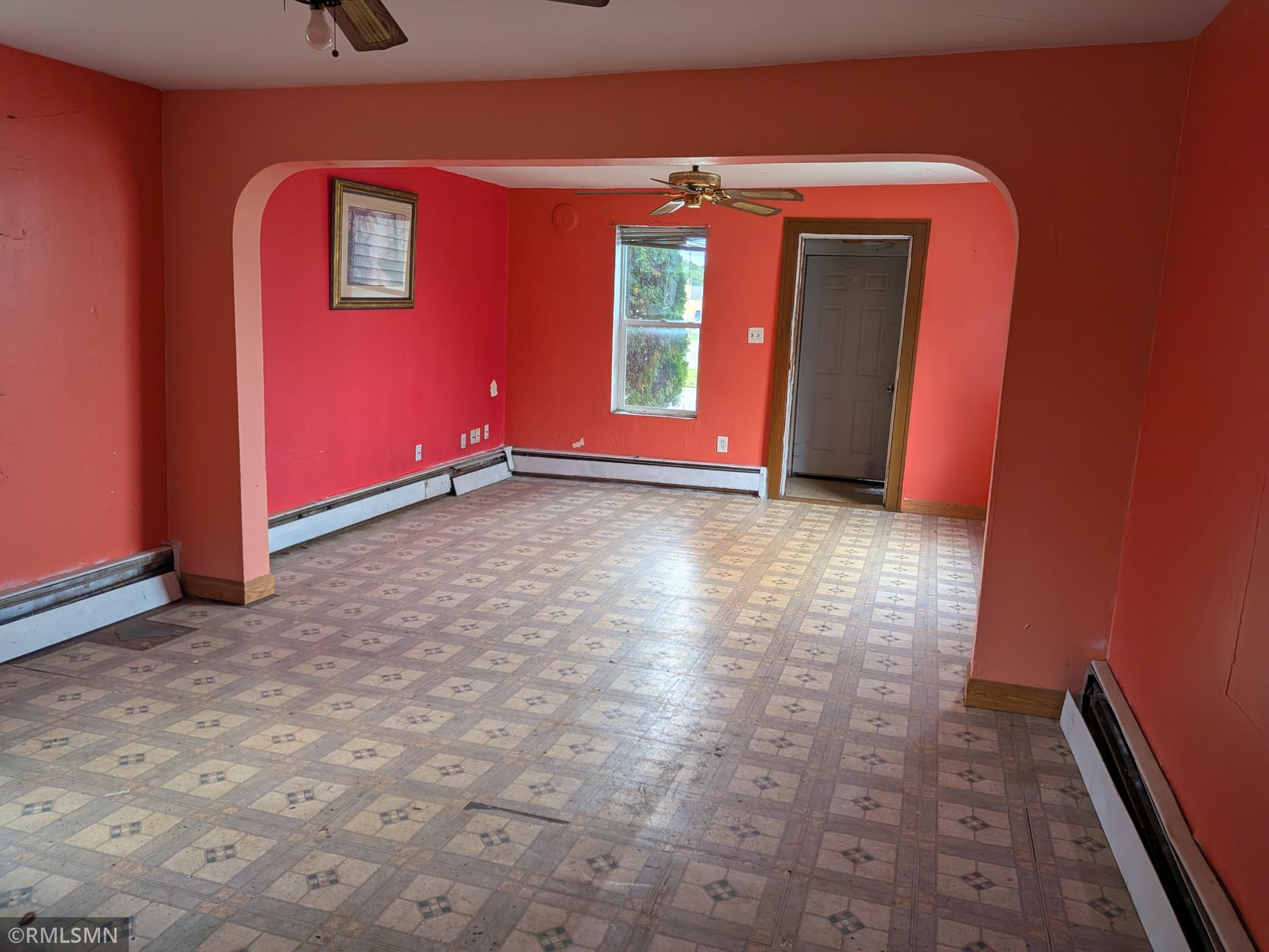 210 1st Street Se Property Photo 6
