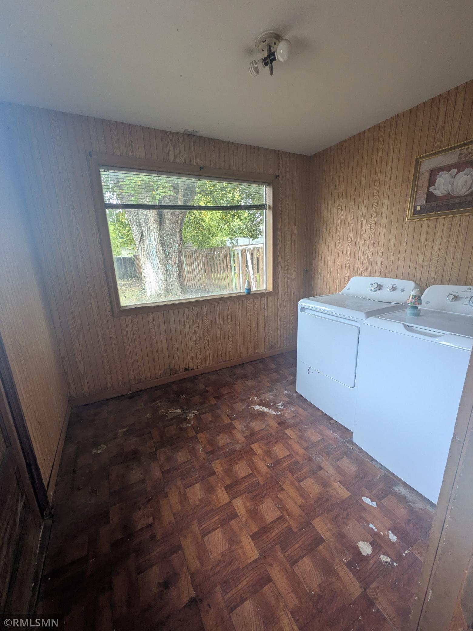 210 1st Street Se Property Photo 11