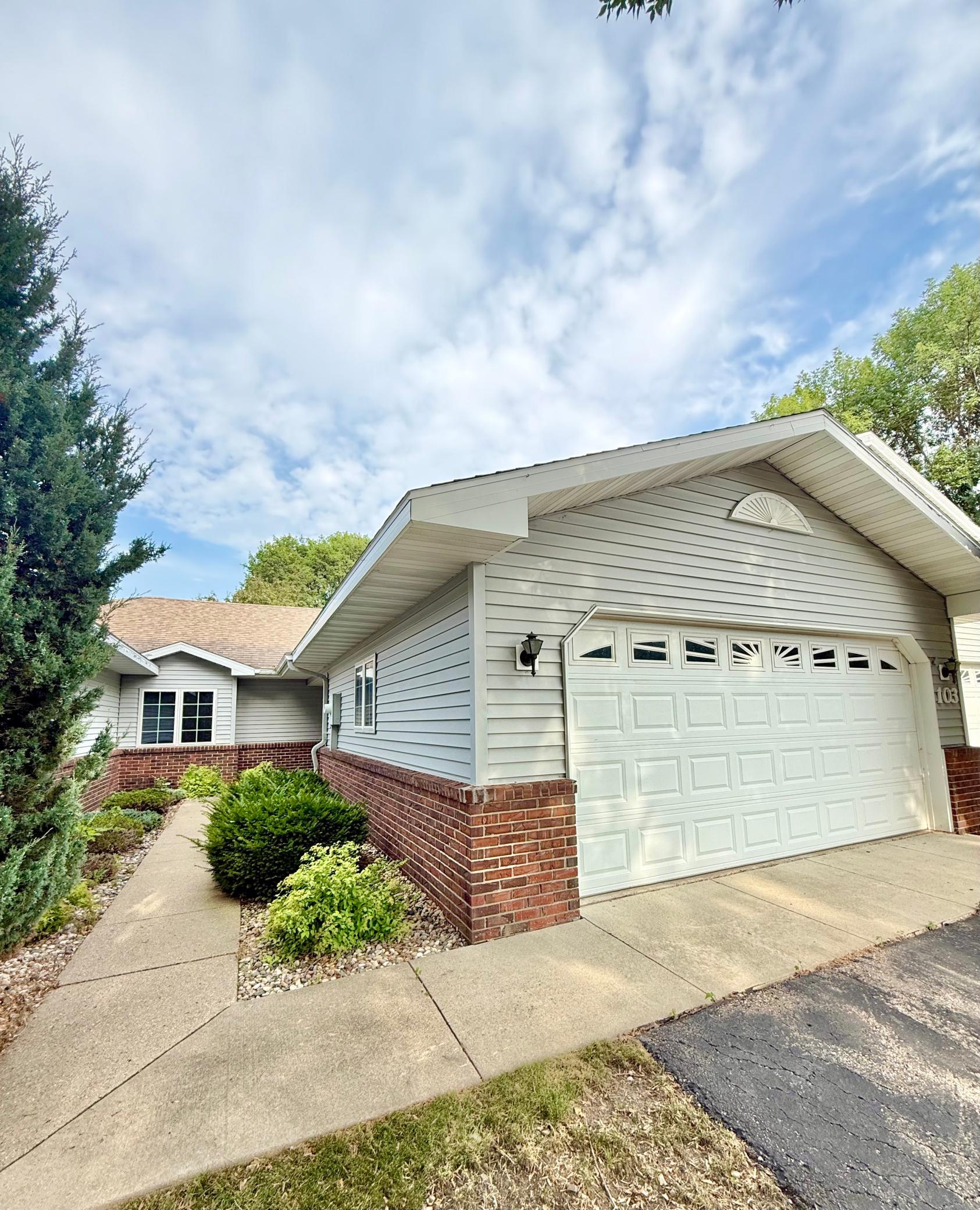 103 Raven Court Property Photo 1
