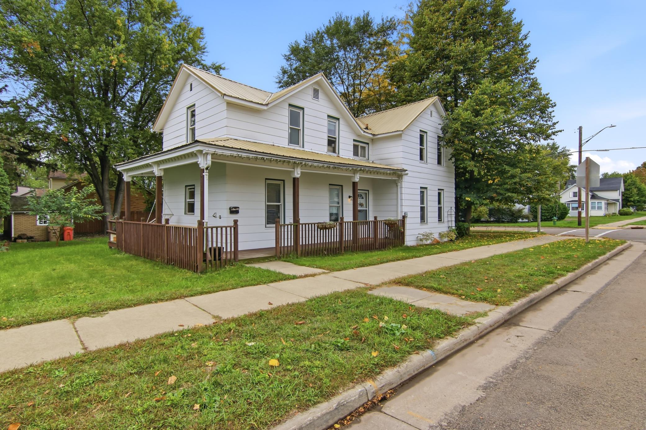 465 W Spruce Street Property Photo 2