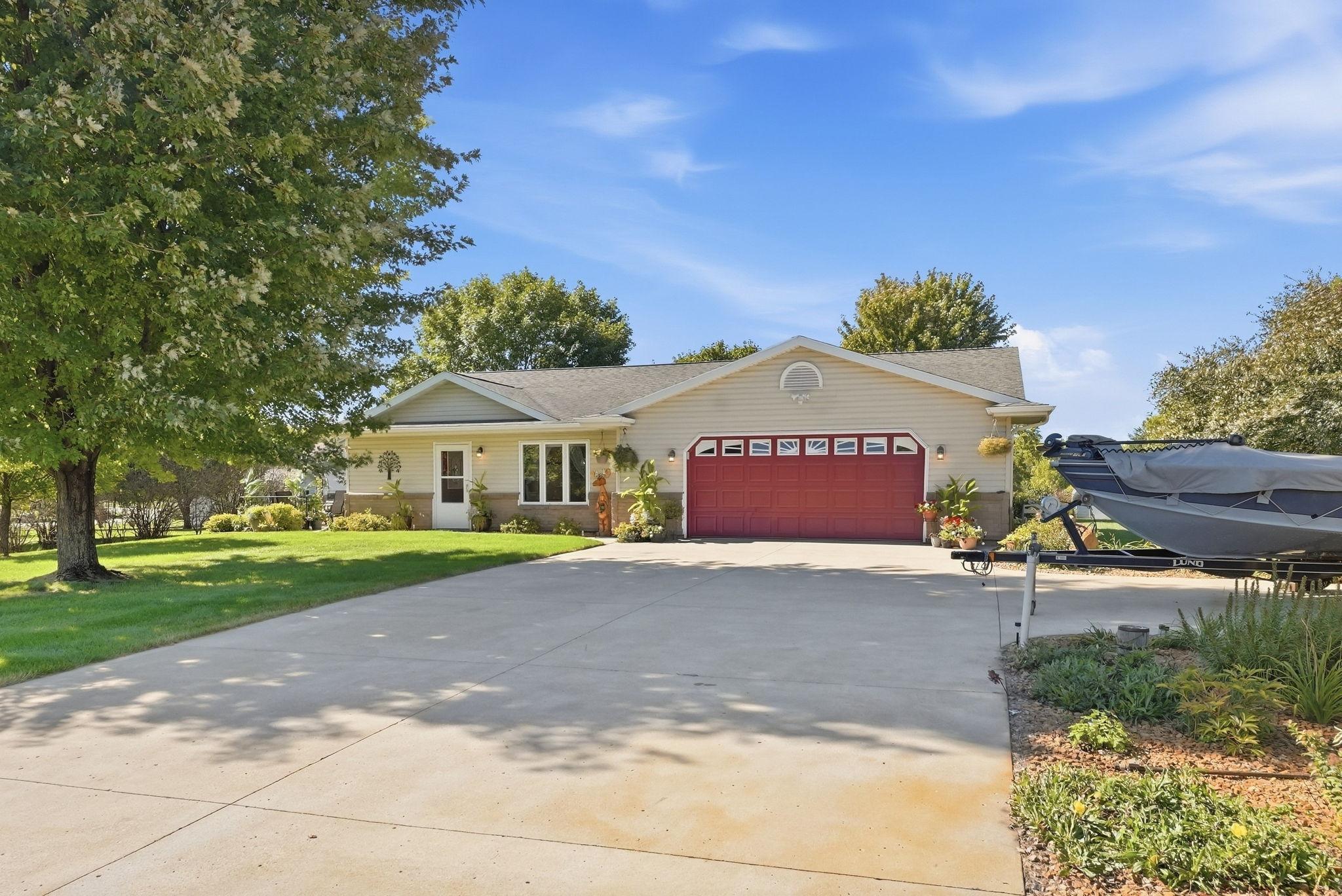 2782 Le Homme Dieu Hts Court Ne Property Photo 1
