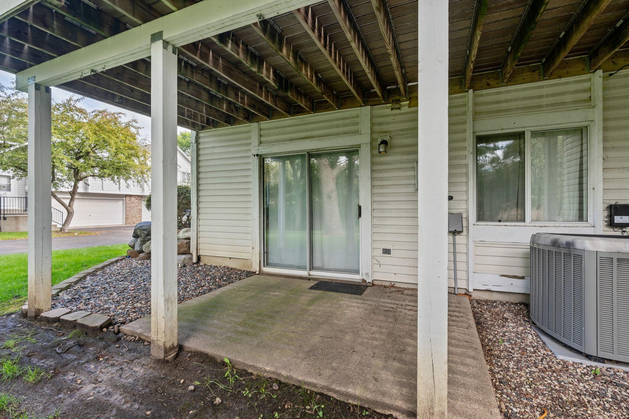 15813 Griffon Path Property Photo 10