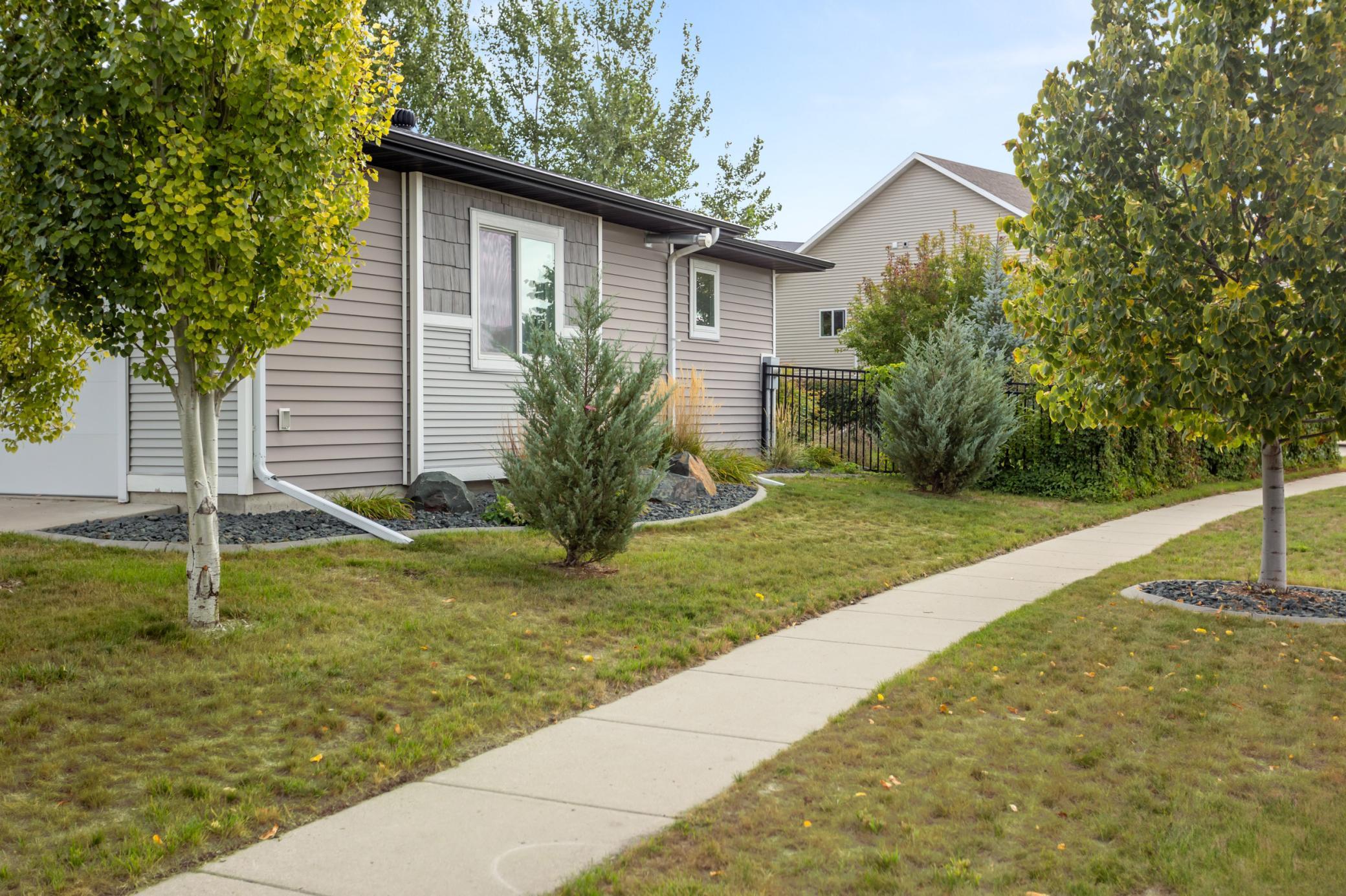 772 35th Avenue E Property Photo 3