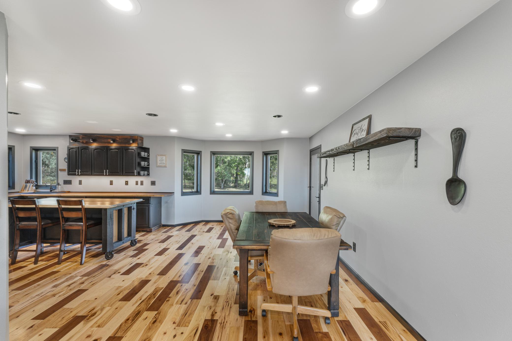 635 20th Street Ne Property Photo 10