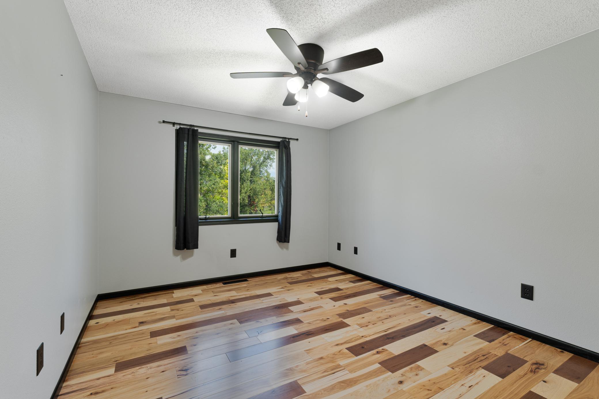 635 20th Street Ne Property Photo 28