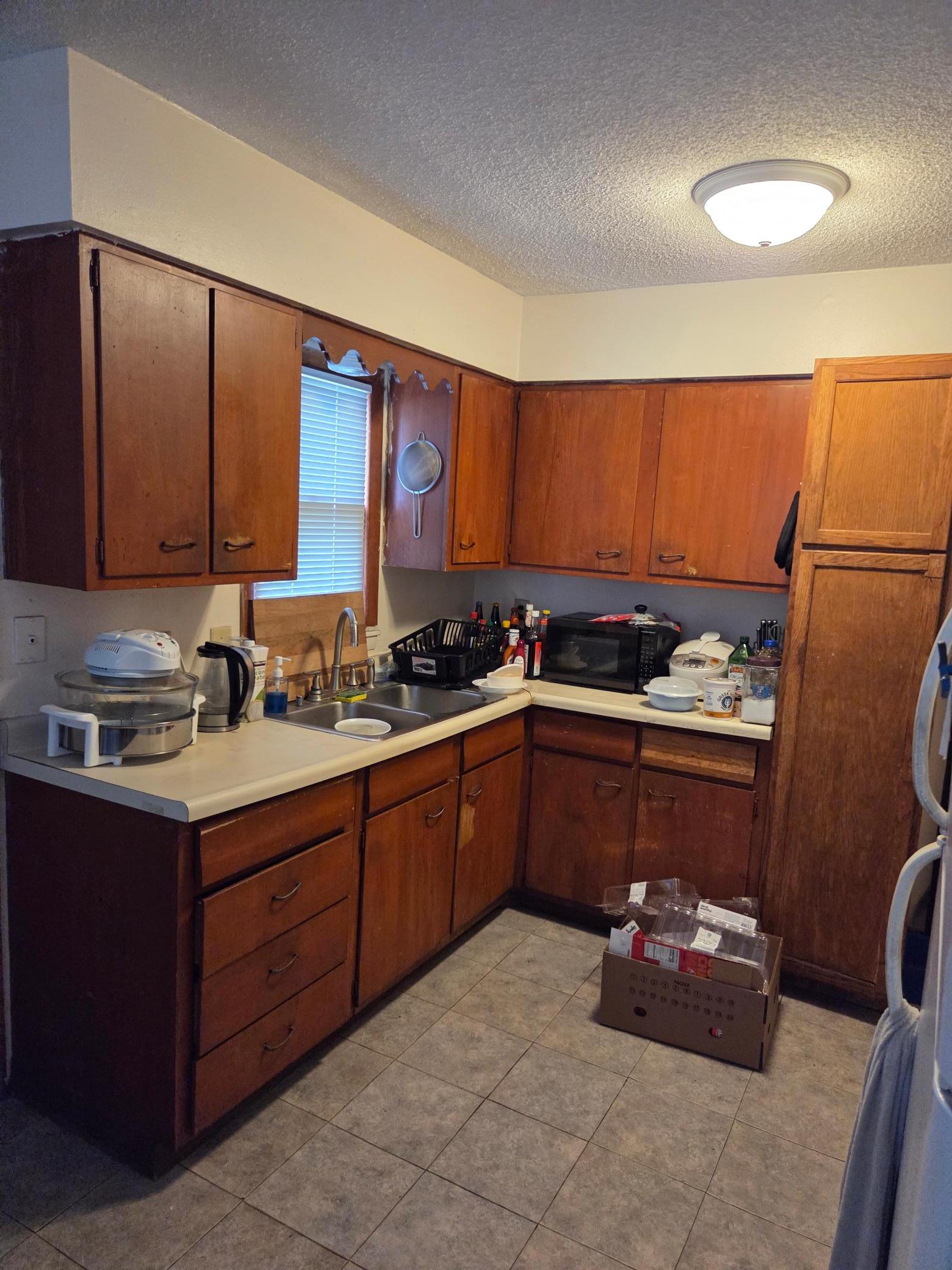 1318 Thomas Avenue N Property Photo 14