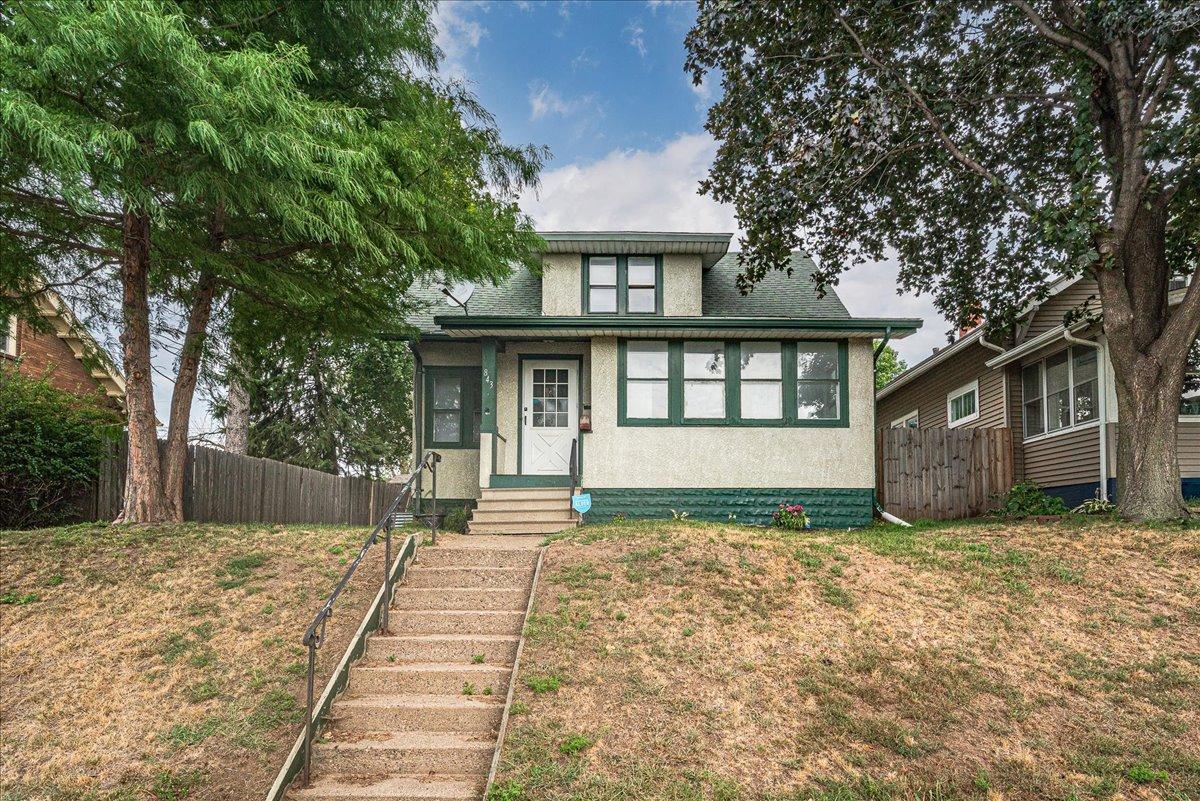 843 E Ivy Avenue E Property Photo 1