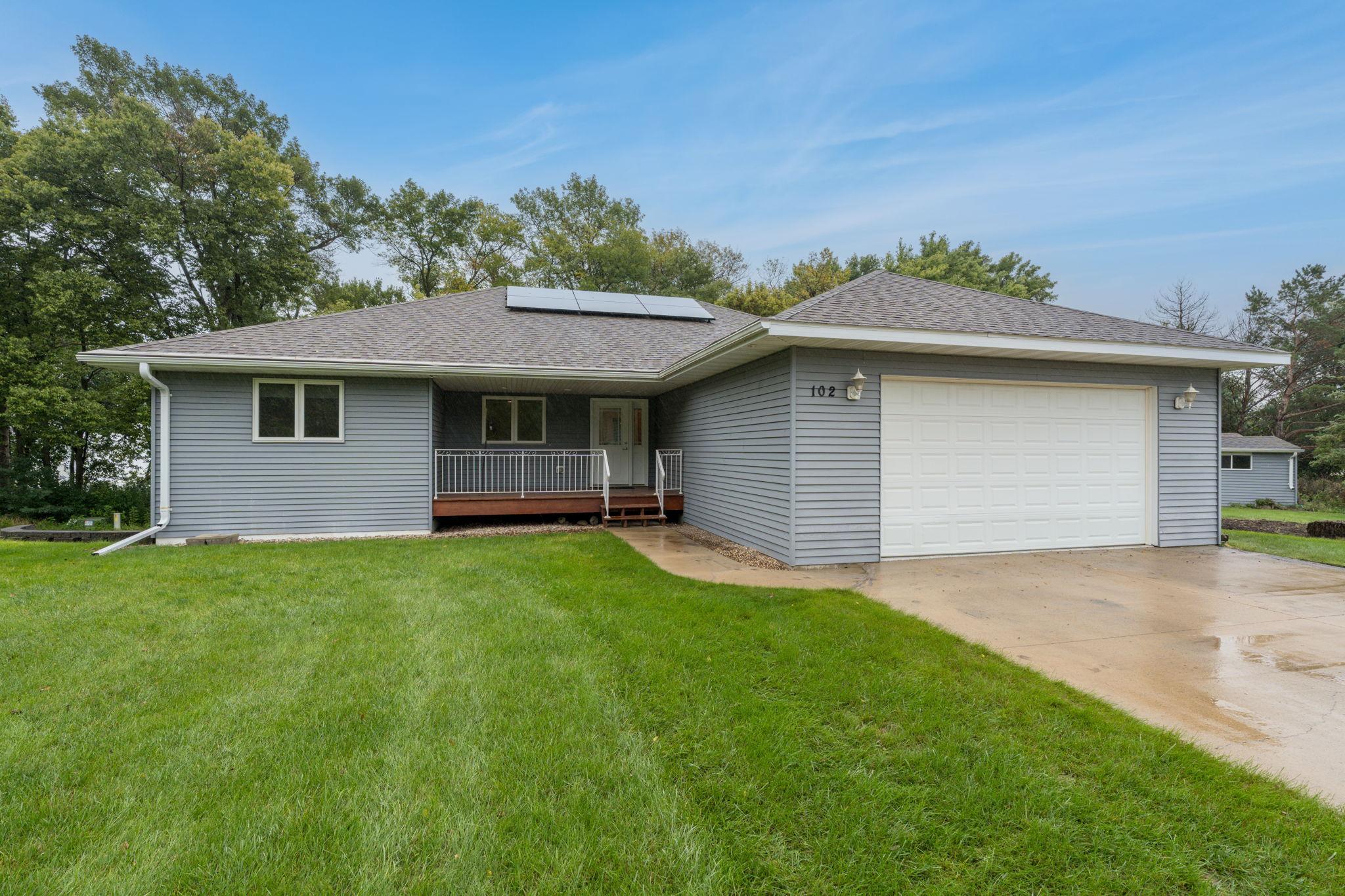 102 Loraine Drive Property Photo 1