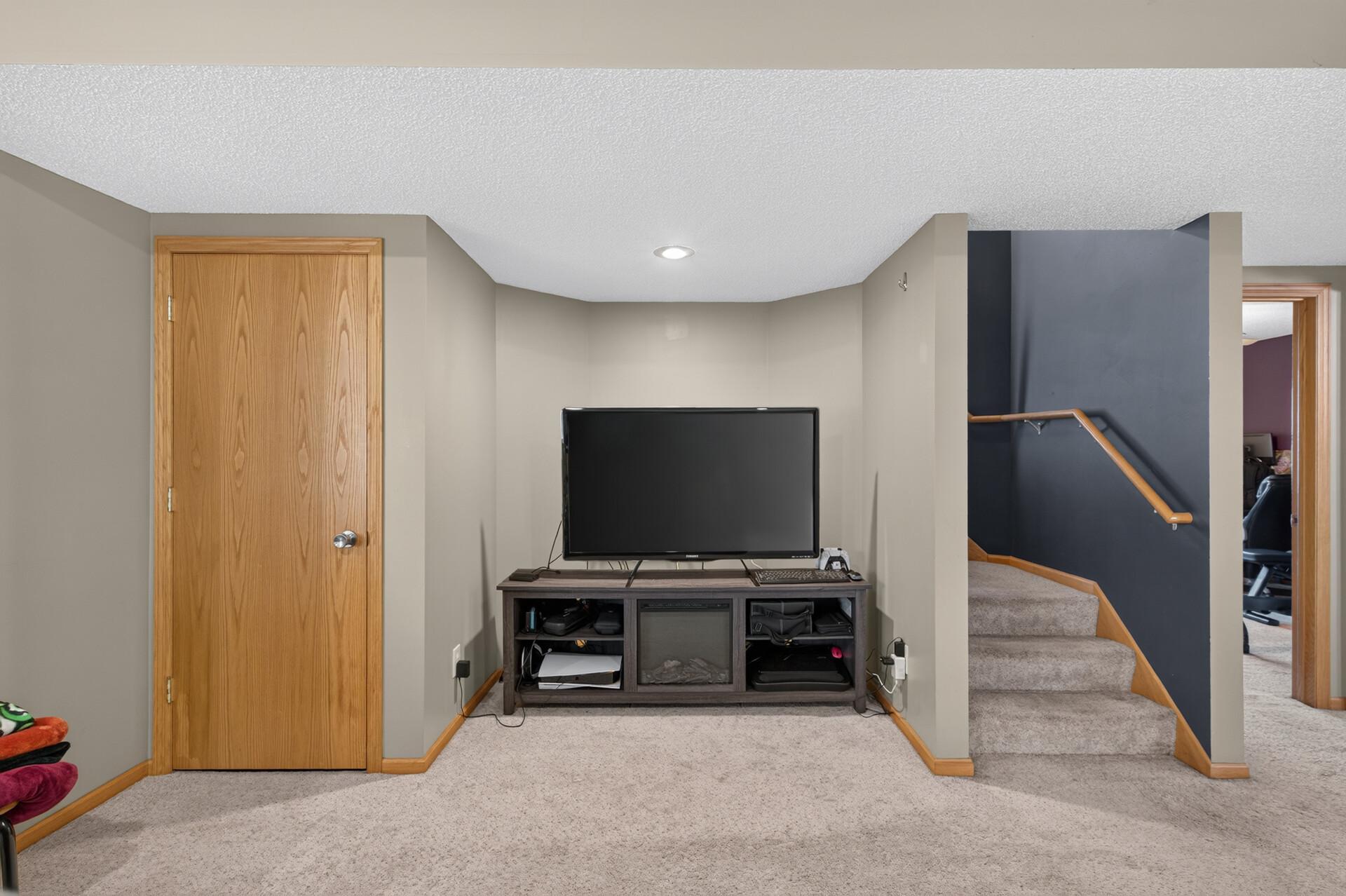 18396 Everest Path Property Photo 35
