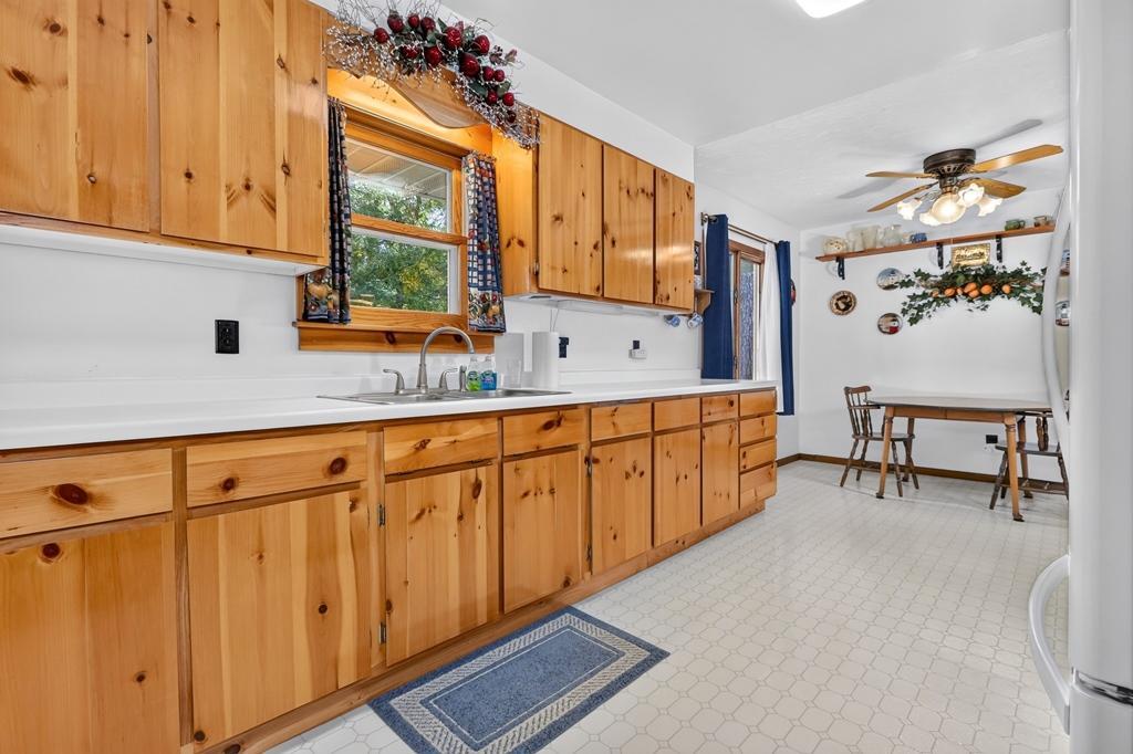 29260 Clearwater Road Property Photo 9
