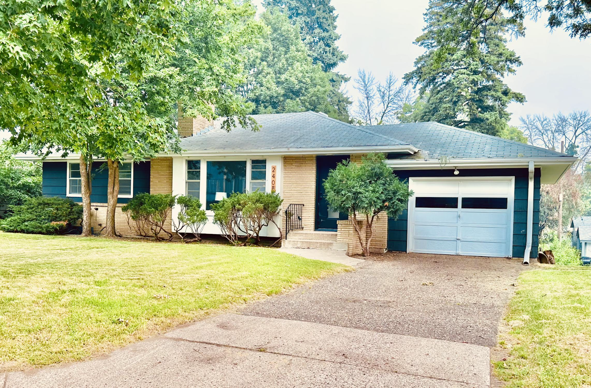 2408 W 65 1/2 Street Property Photo 1