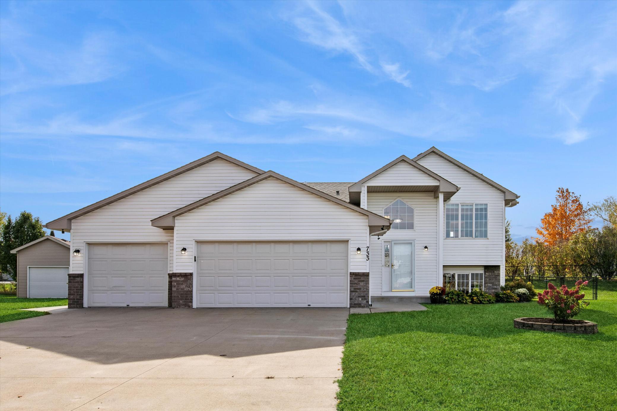 733 O'brien Parkway Property Photo 1