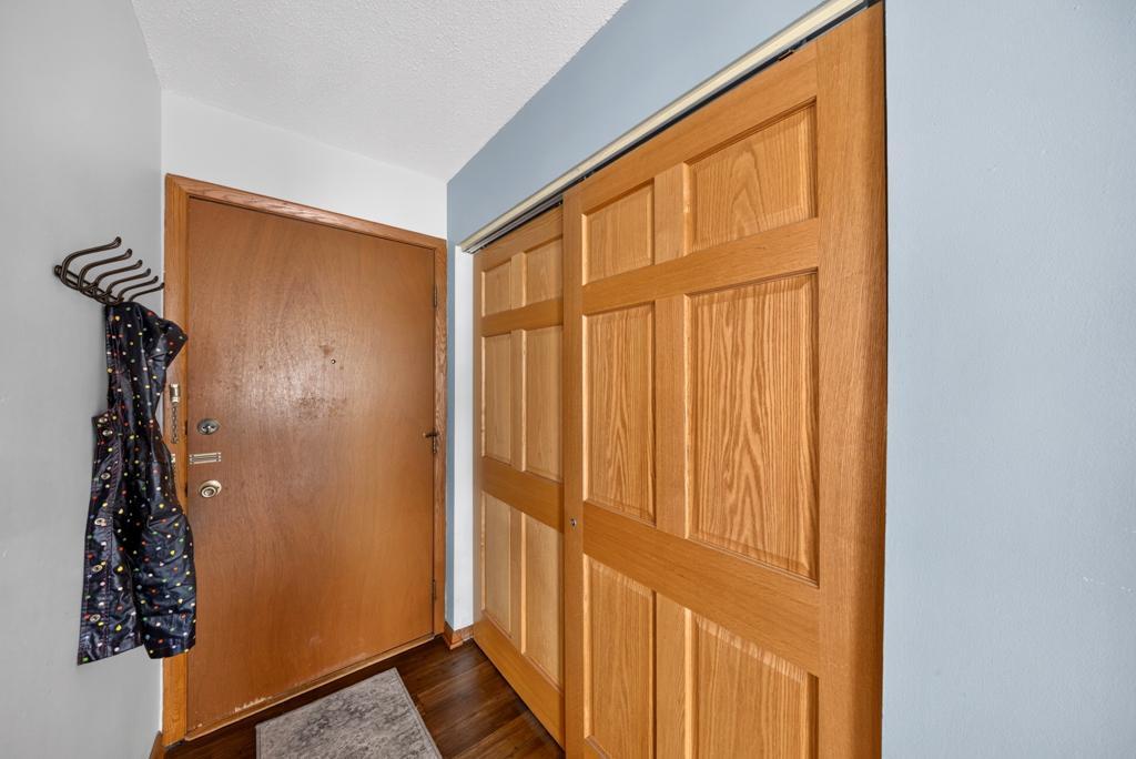 1931 Viking Drive Nw 21 Property Photo 9