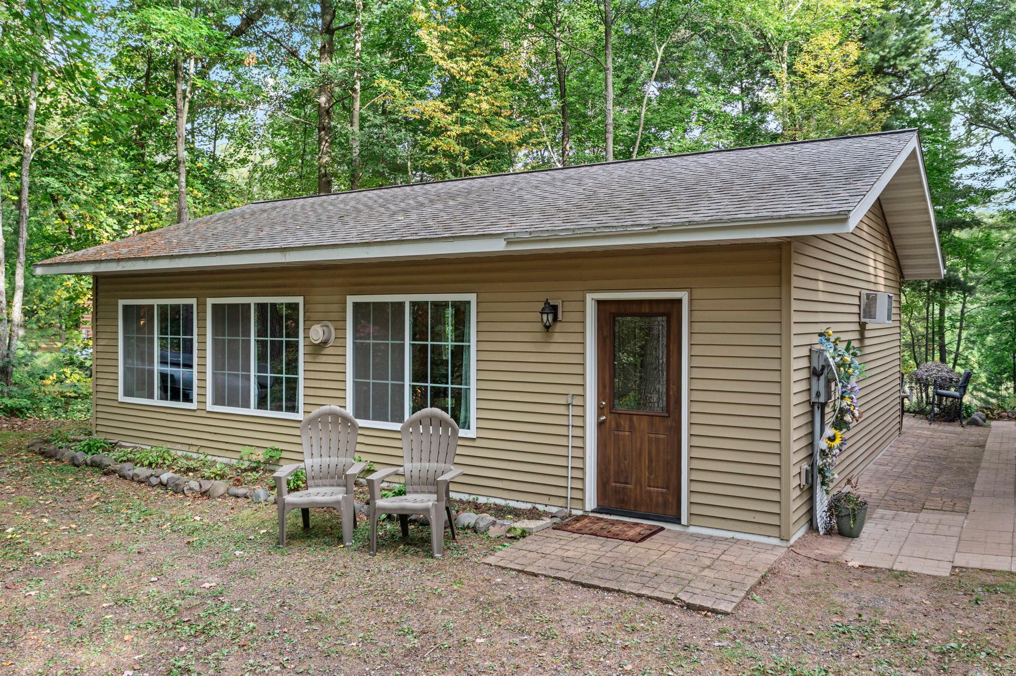 7358 Willow Street E Property Photo 11