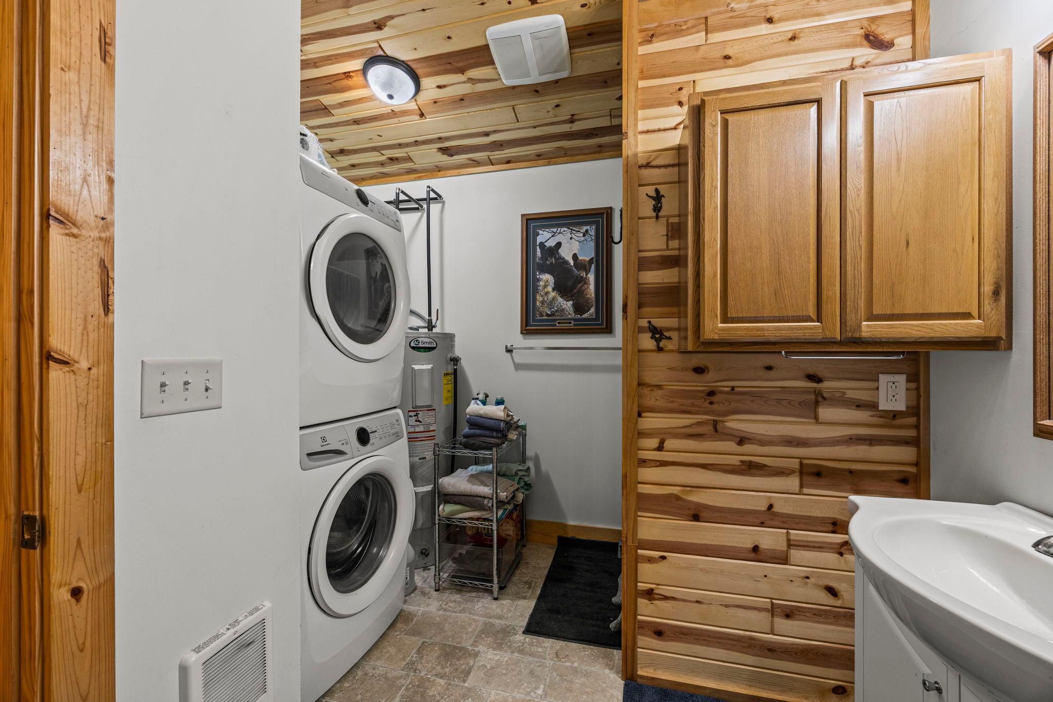7358 Willow Street E Property Photo 25
