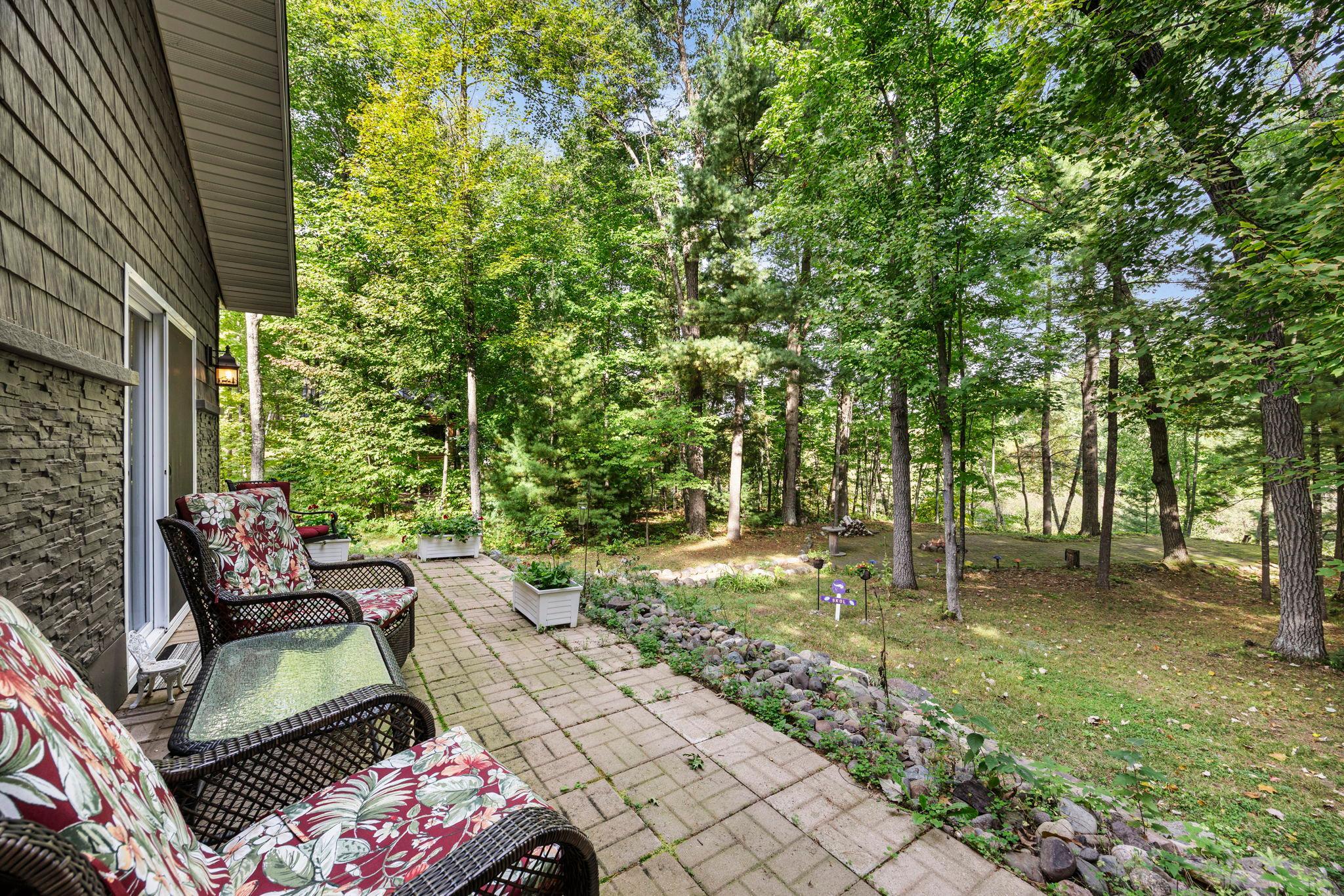 7358 Willow Street E Property Photo 49