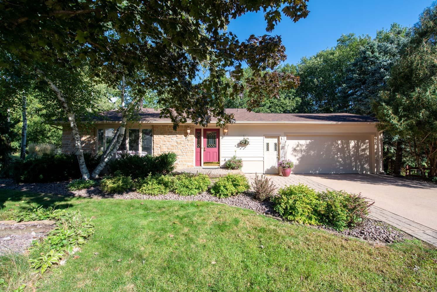 2 Capri Drive Property Photo 1