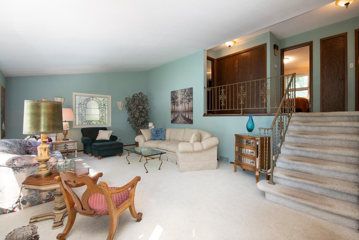 2 Capri Drive Property Photo 3