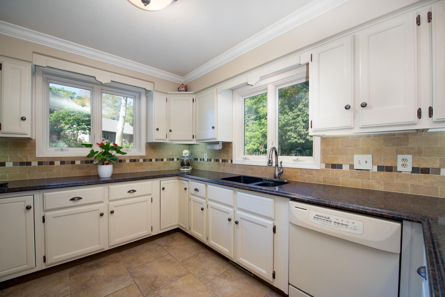 2 Capri Drive Property Photo 10