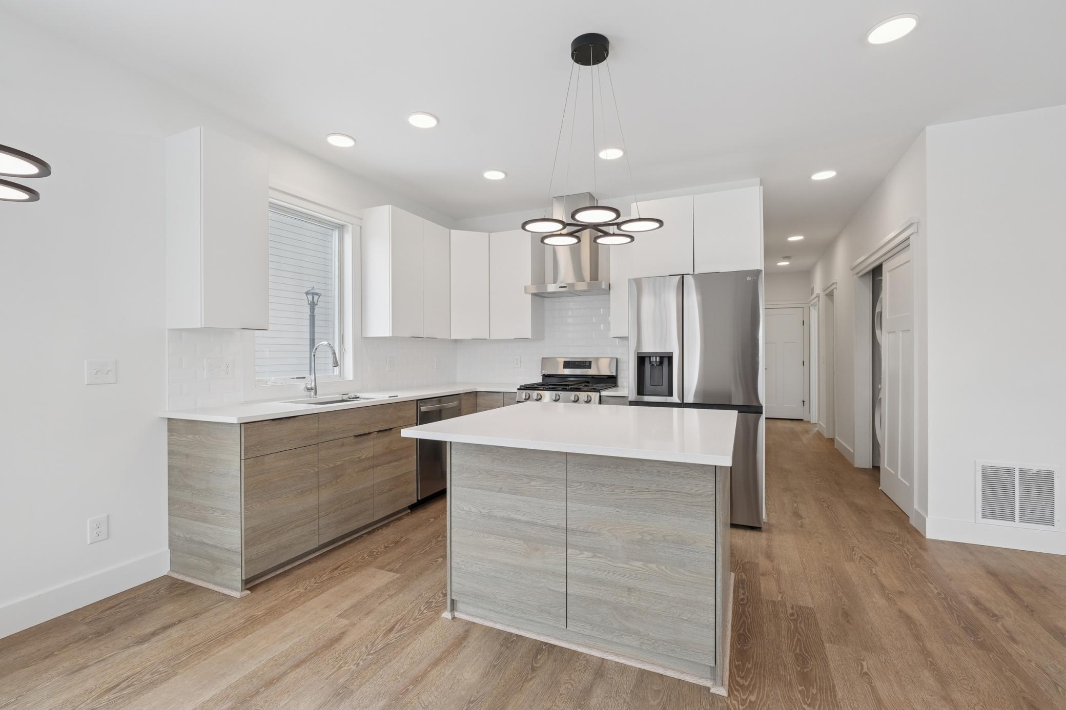 6043 Brooklyn Boulevard Property Photo 8