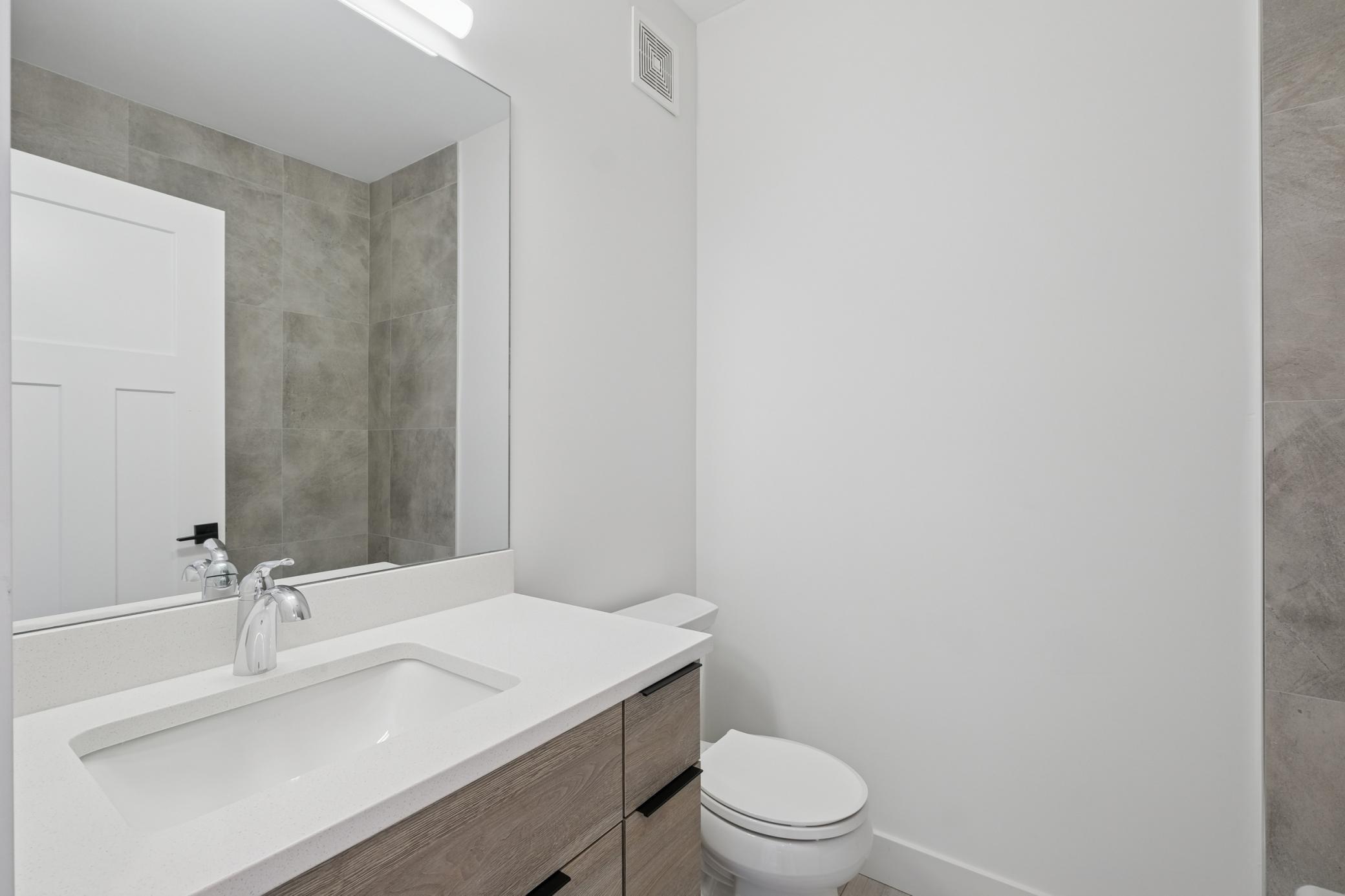 6043 Brooklyn Boulevard Property Photo 14