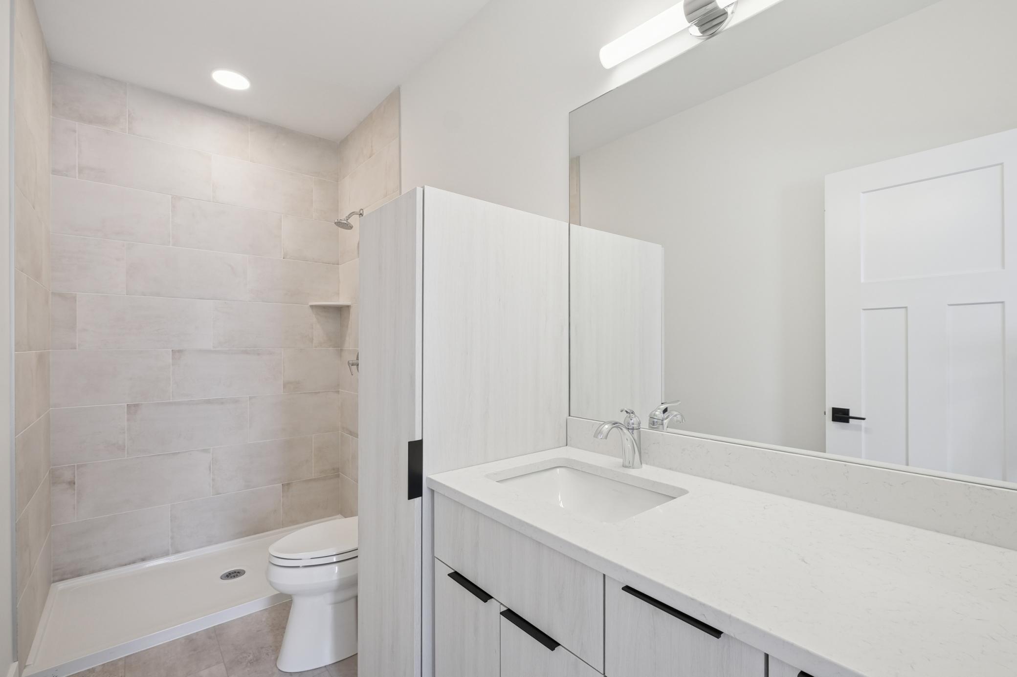 6043 Brooklyn Boulevard Property Photo 15